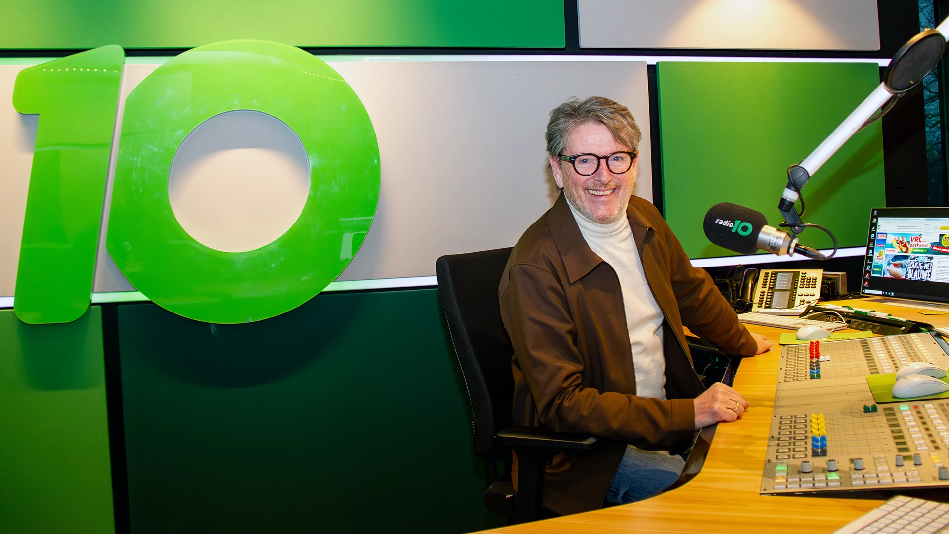 Radio 10 verwelkomt Erik de Zwart!