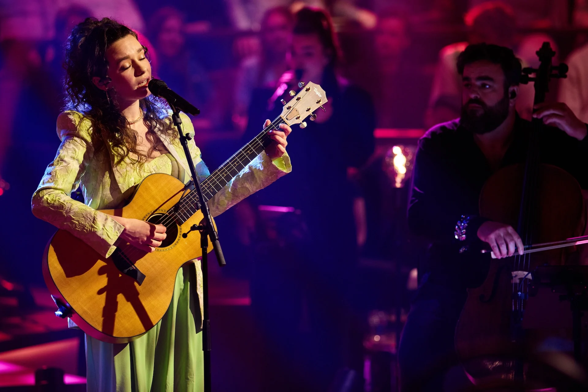 Janna Baerends wint SBS6-programma Talent Unplugged.