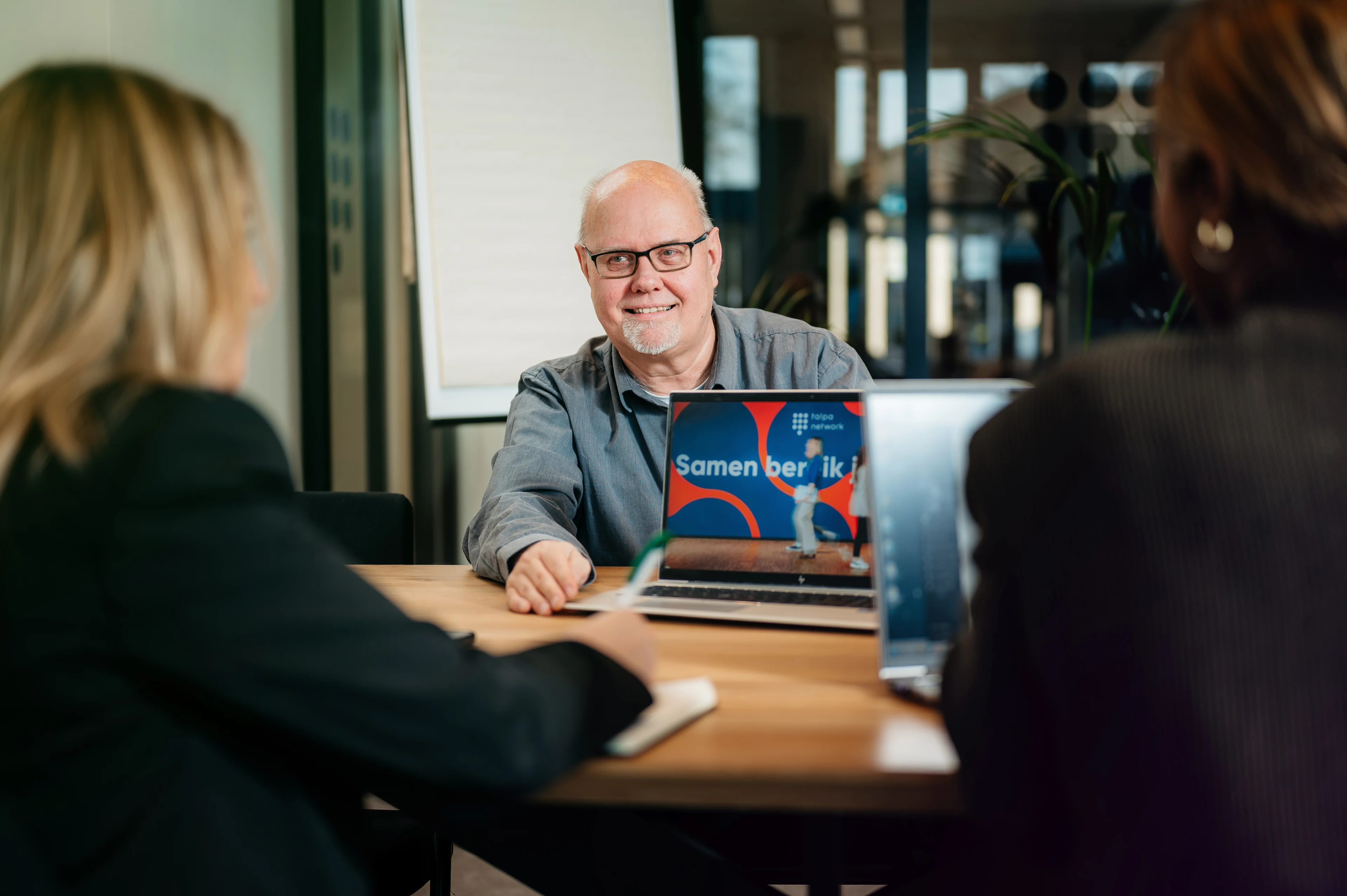 Ontmoet Jos, servicedeskmedewerker.