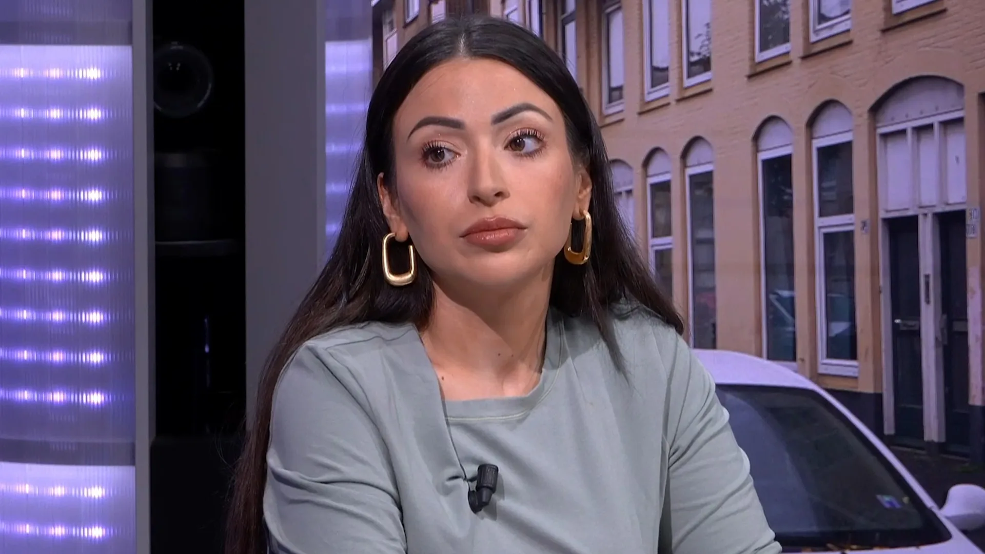 Lale Gül: 'Zorg dat we eerst eigen zaken op orde hebben voordat we anderen helpen'