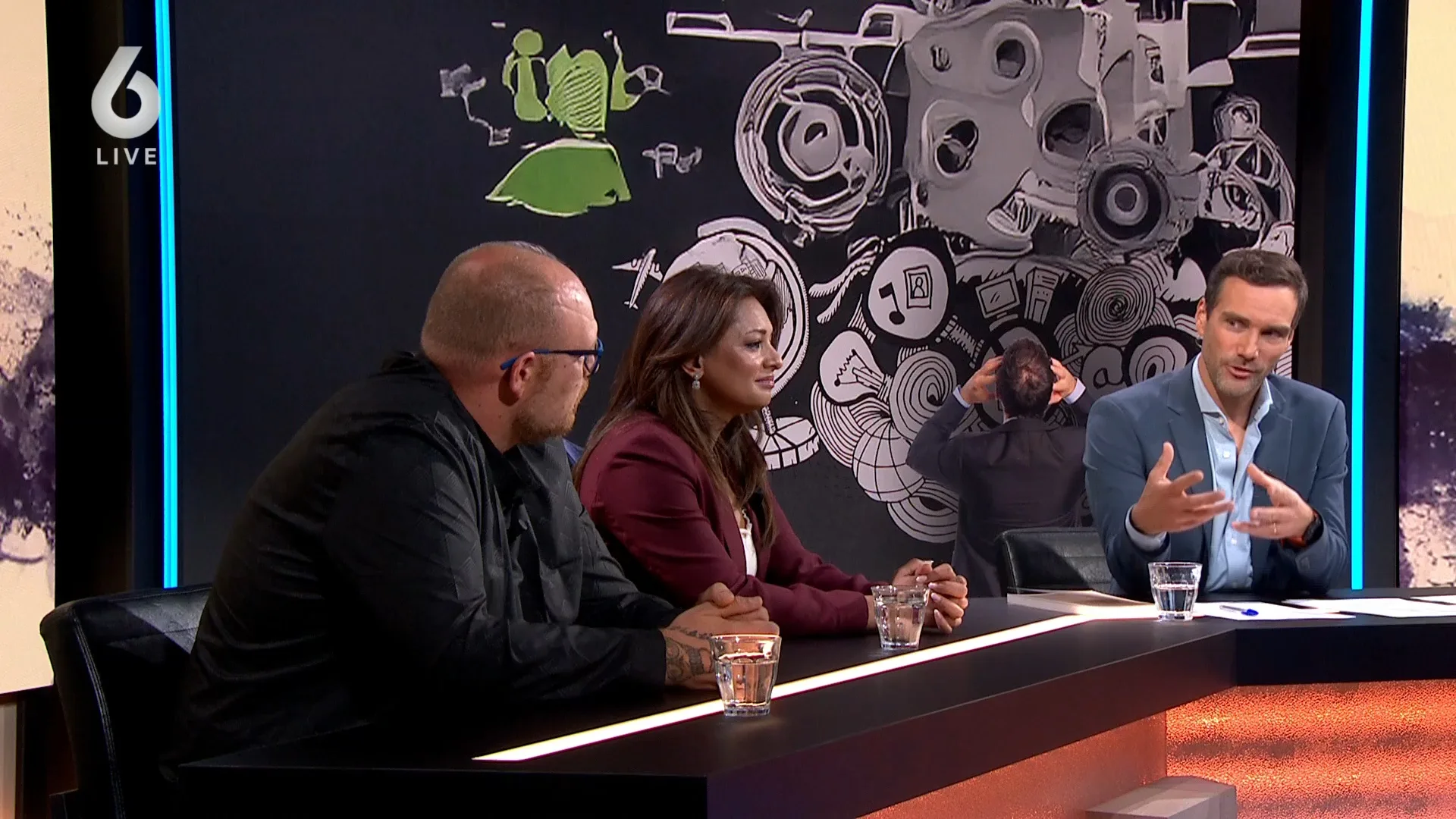 Bijzonder: geschedenis-docent waarschuwt jongeren voor complottheorieën