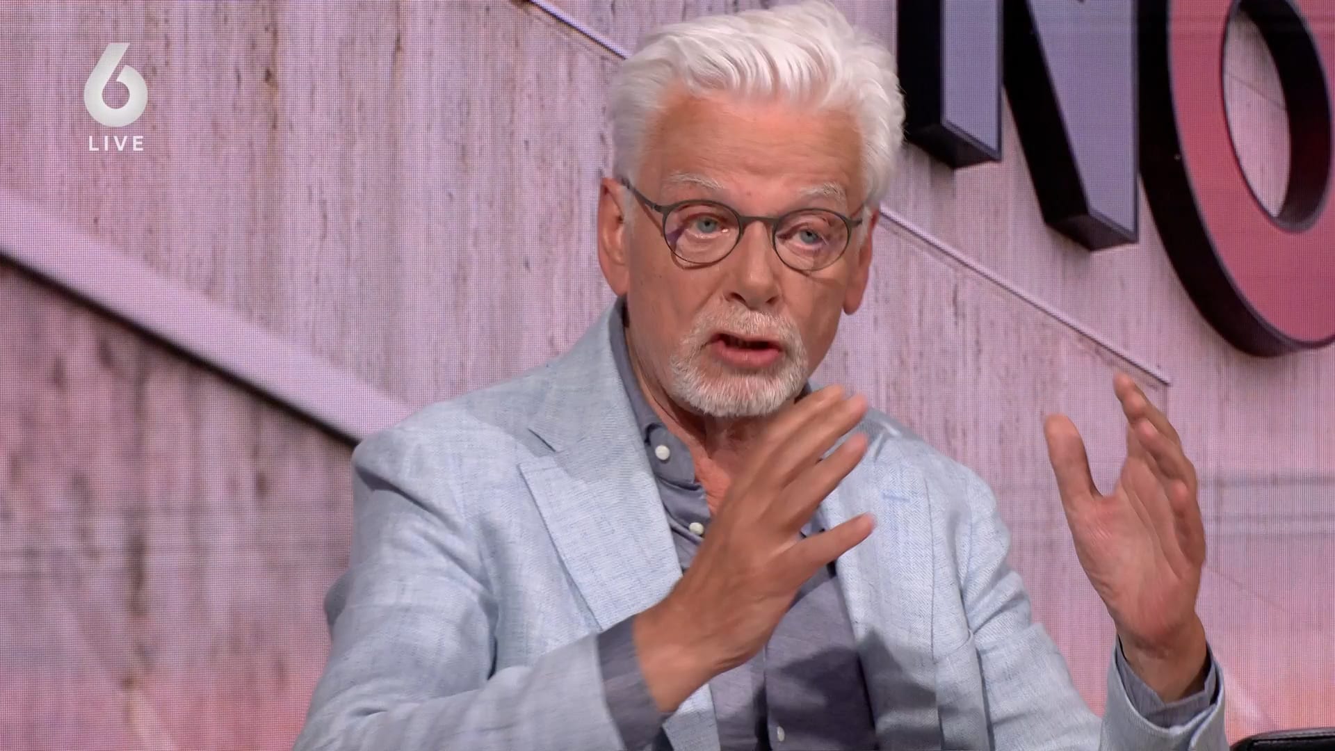 "NOS-directeur Renate Eringa moet salaris terugbetalen"