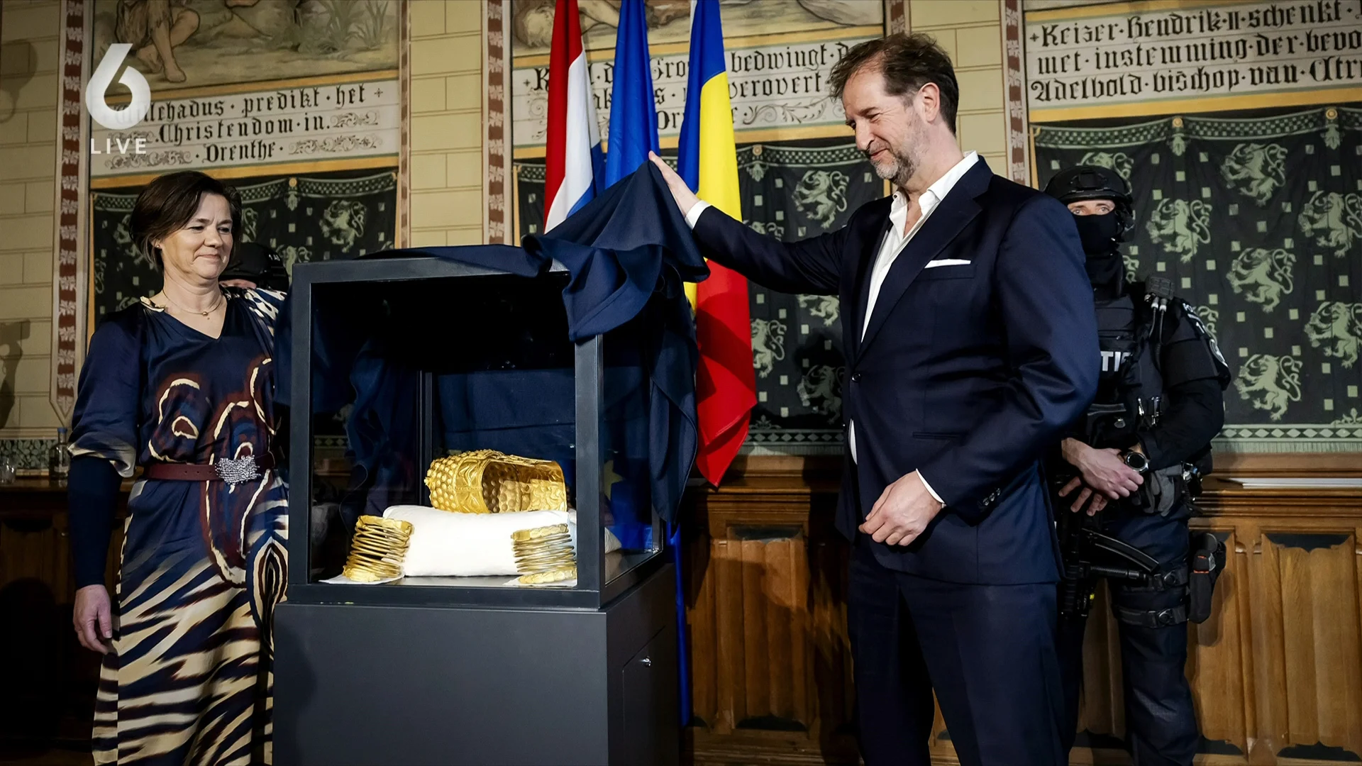 Doorbraak in brutale kunstroof: gouden helm en armbanden teruggevonden