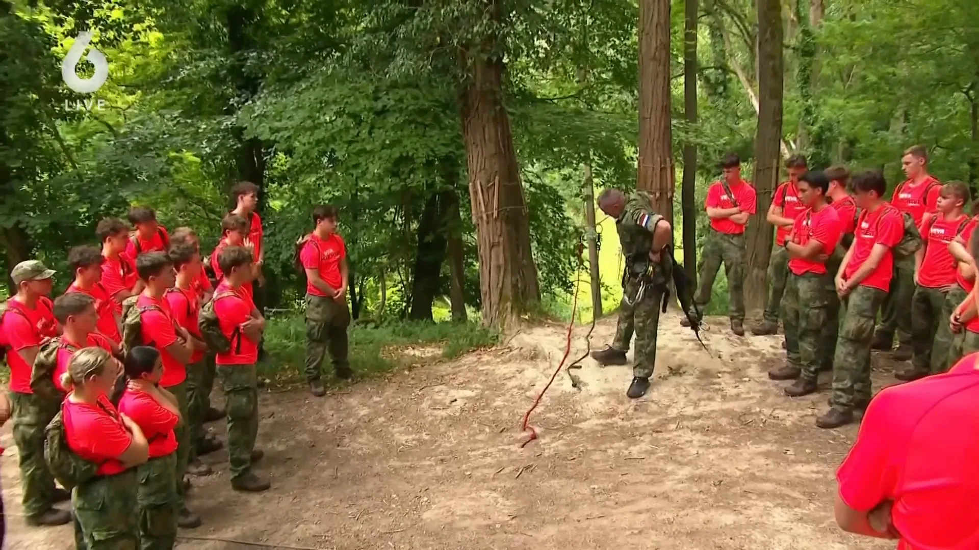 'Dienstplicht moet terugkomen en zelfs 8% naar Defensie'