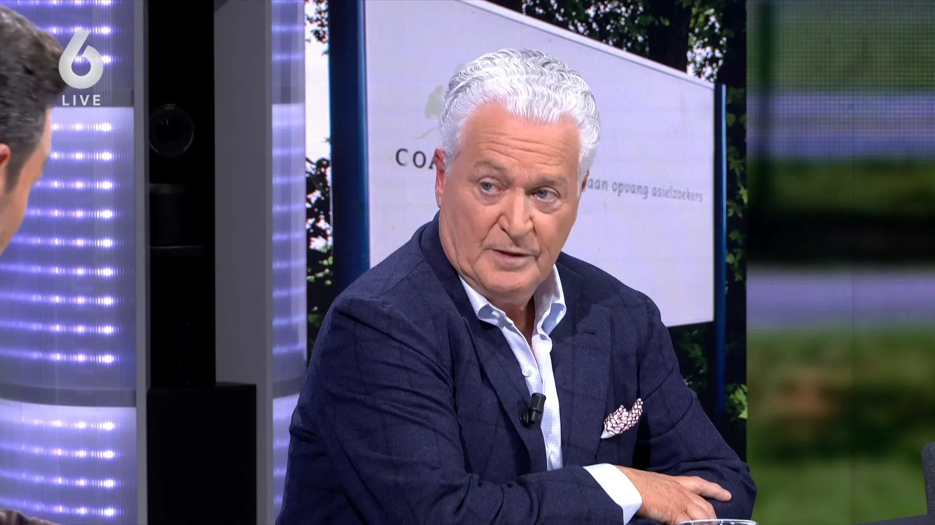 Bram Moszkowicz: ‘Voer de asielnoodwet alsnog in’