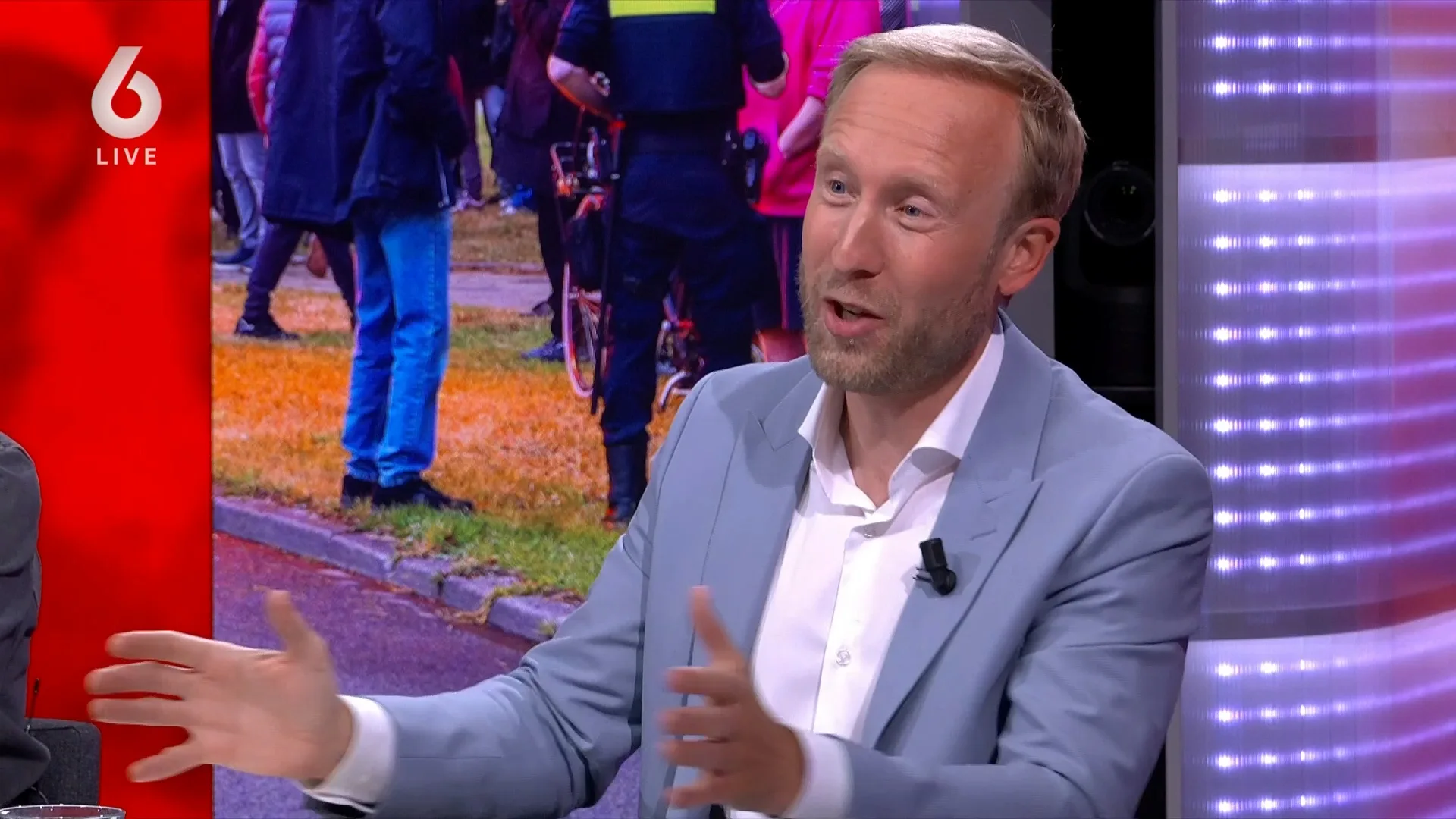 Na heftige weken zorgen kinderen voor verbinding in Loosdrecht
