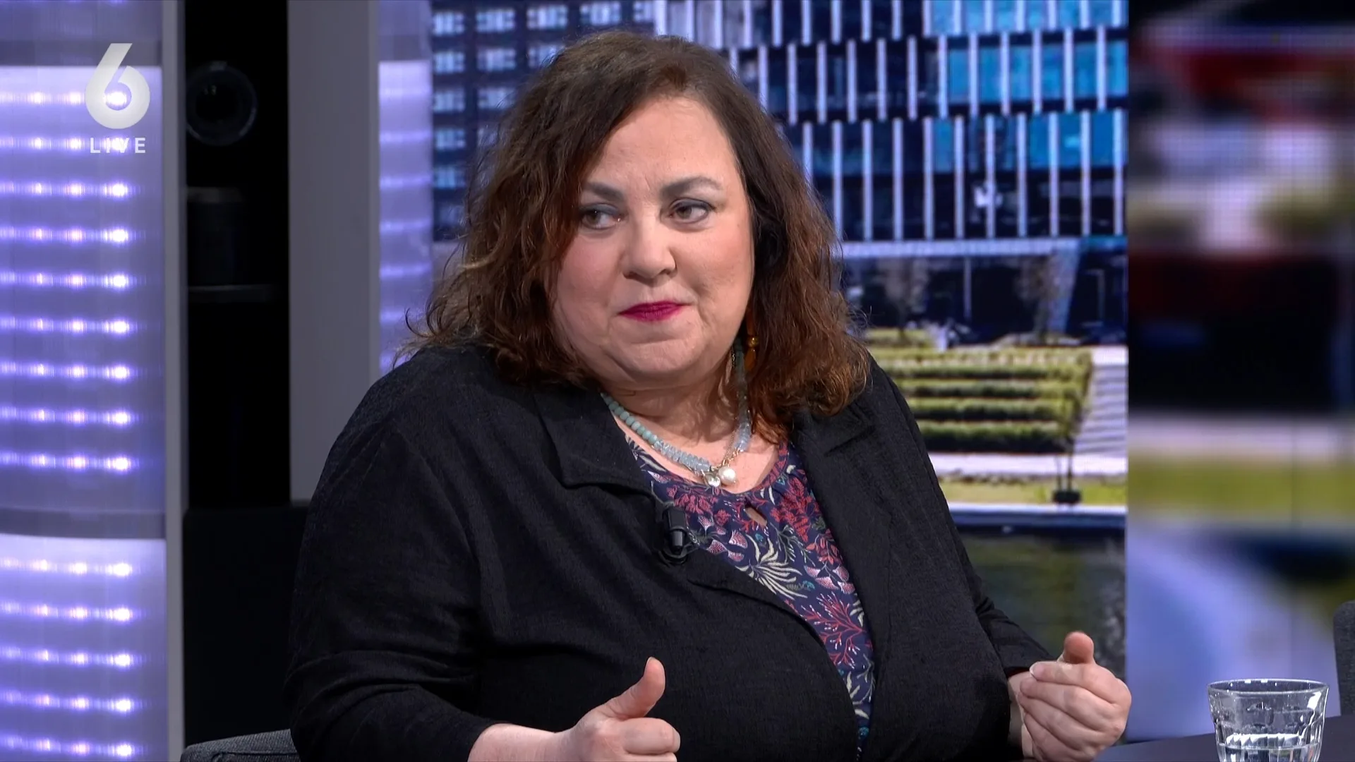 'Nieuwe vacature van Erasmus Universiteit is racisme'