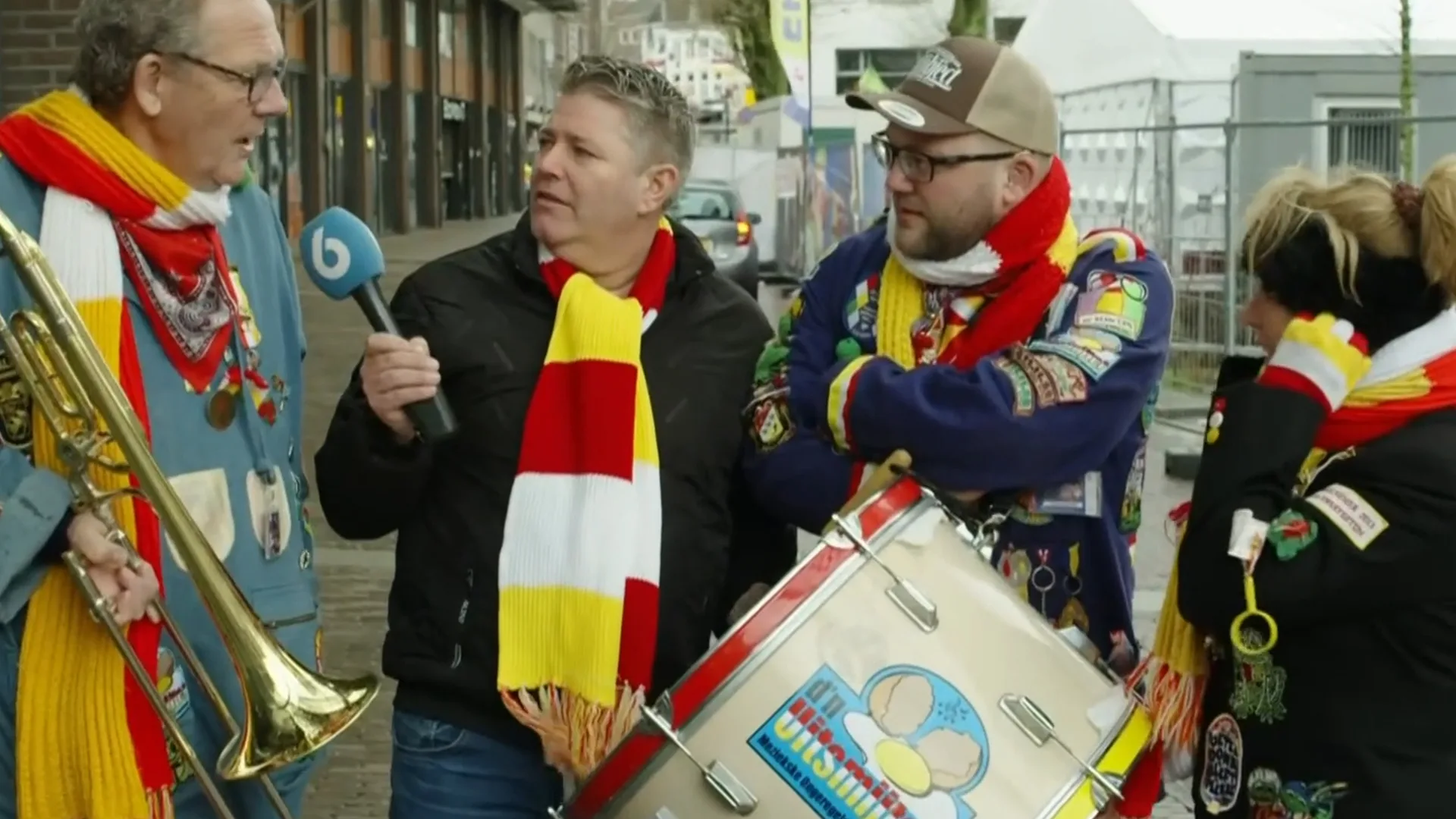 Geen echte Oeteldonker? Dan kom je bij een aantal cafés niet binnen