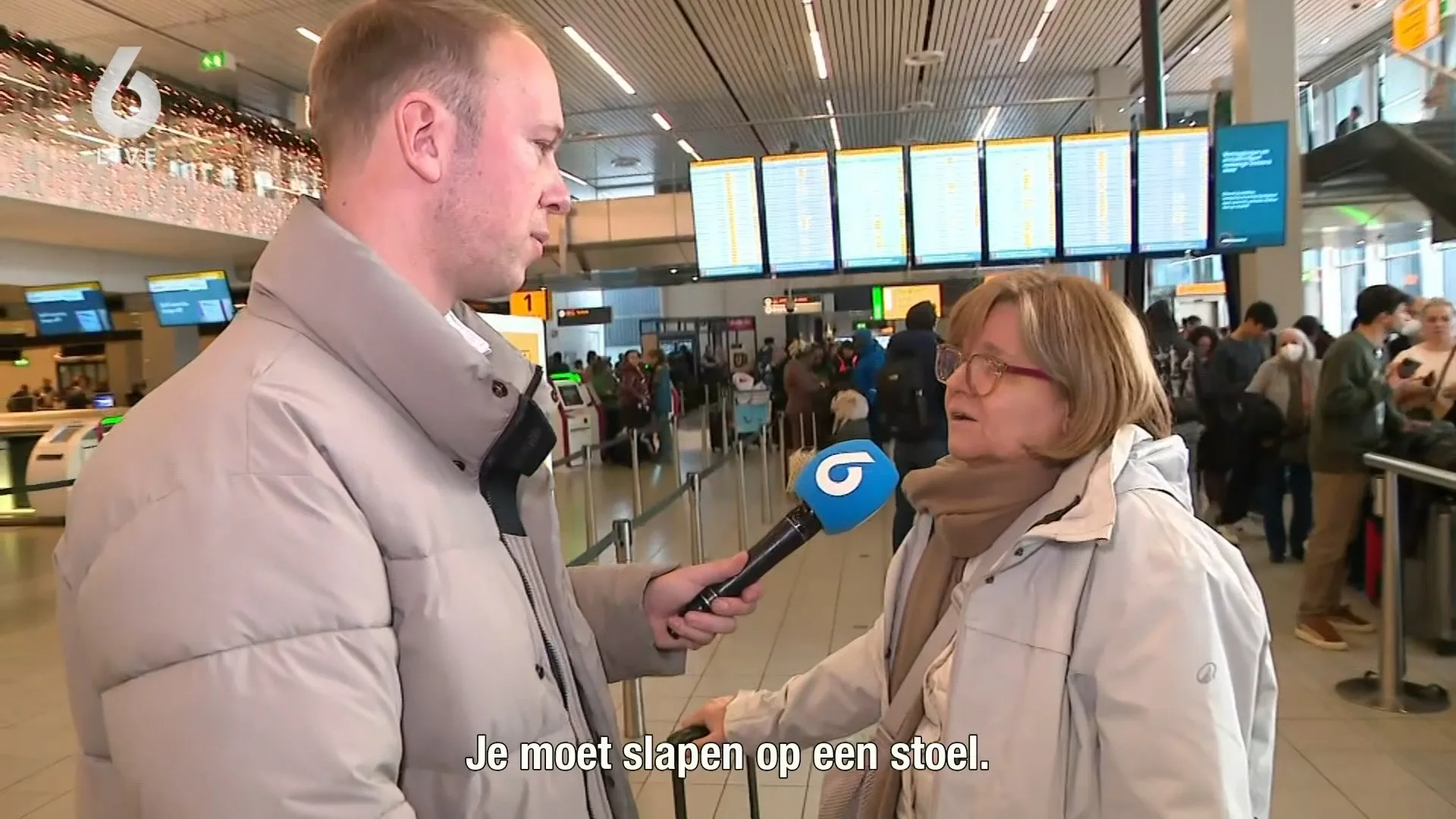 Honderden reizigers op Schiphol de dupe van weersomstandigheden