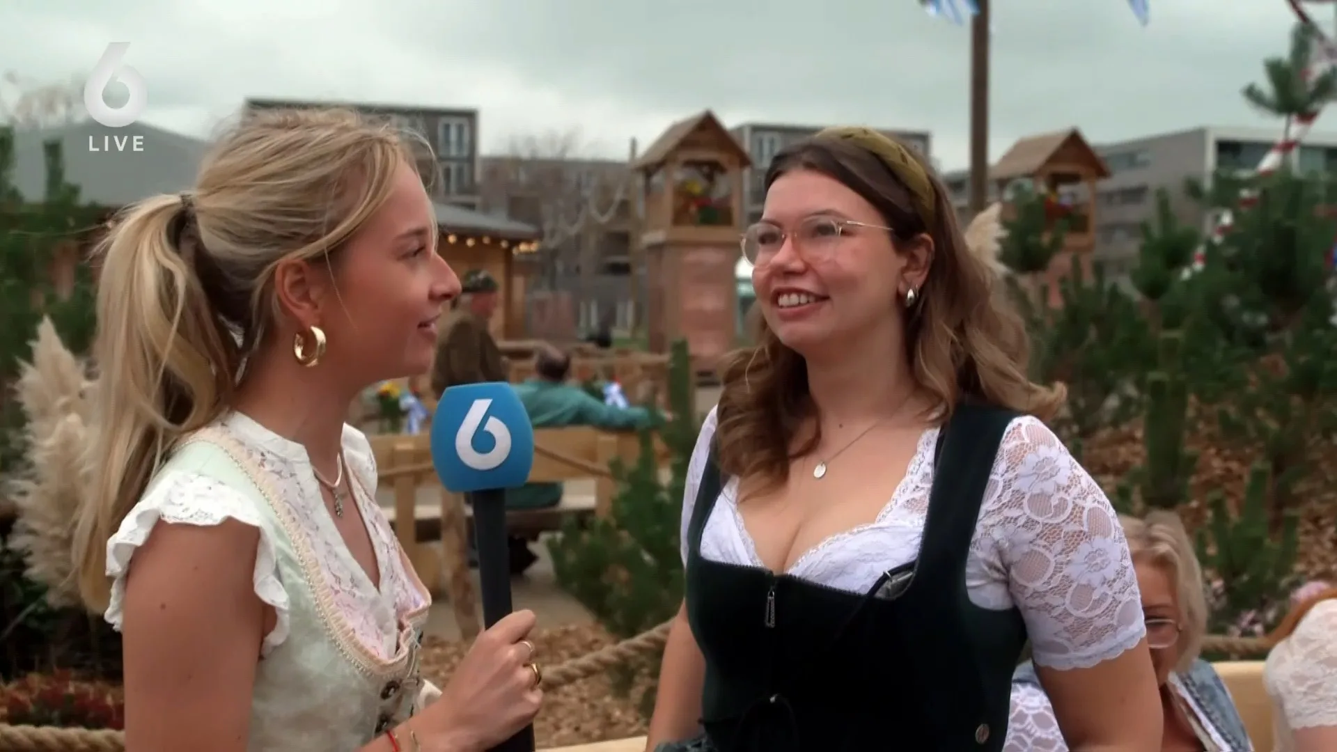 Lederhosen en liters bier: Van Duits feestje tot Nederlands megafestival