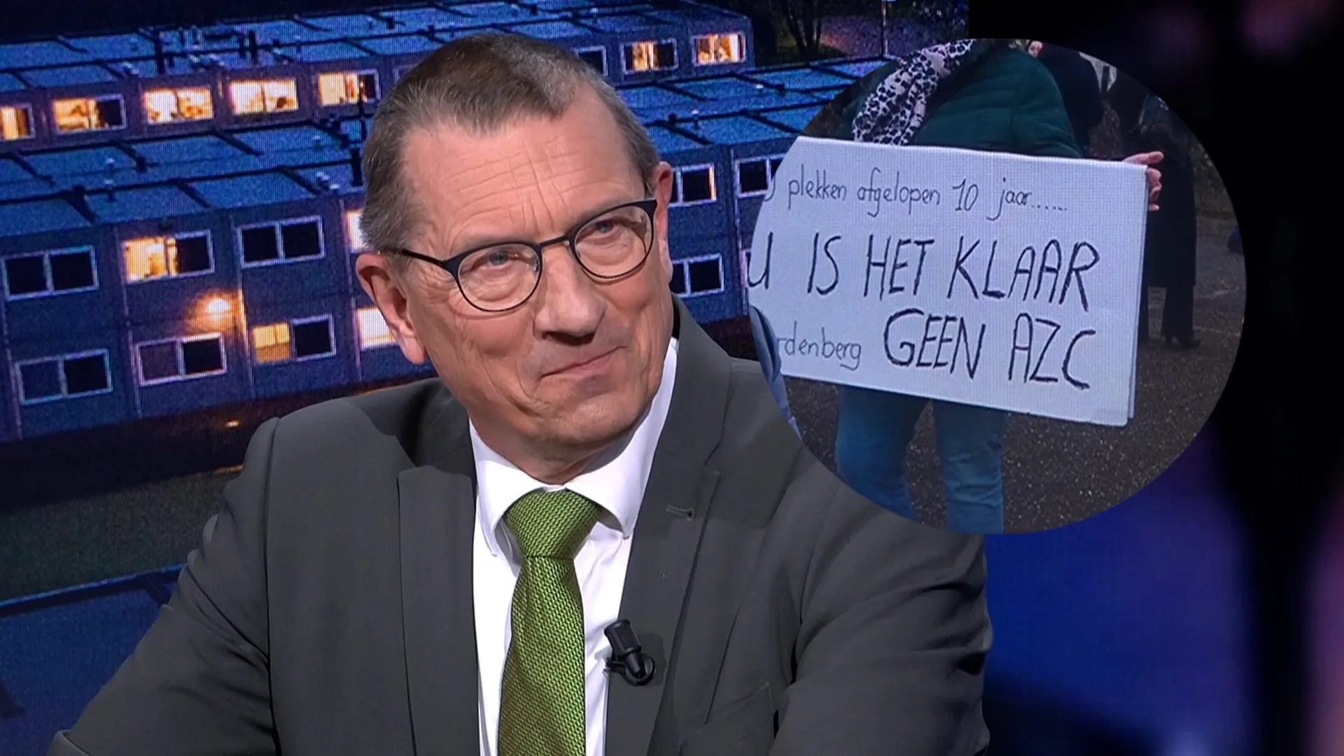 Burgemeester Hardenberg verbaasd dat azc nog open is