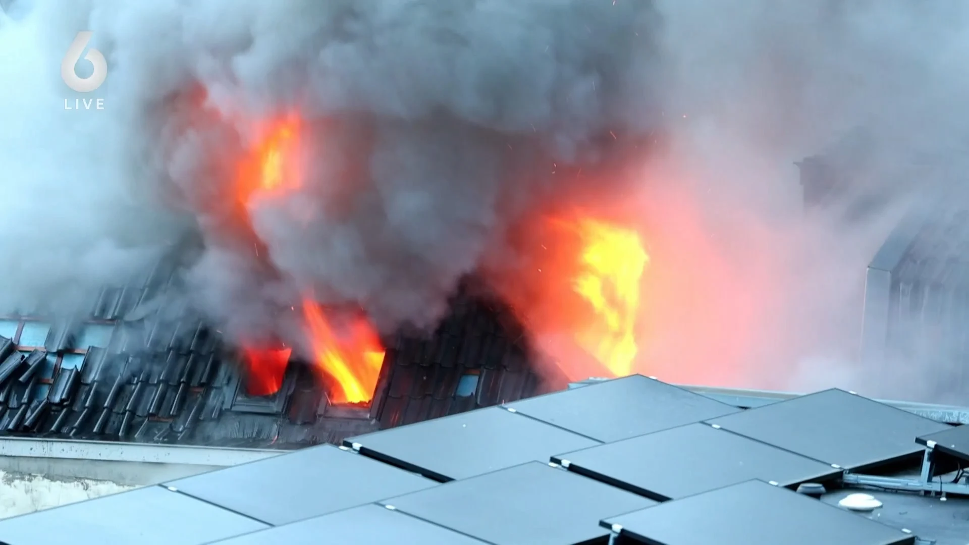 Grote brand uitgebroken in centrum Utrecht: 'Mensen gingen rennen' 