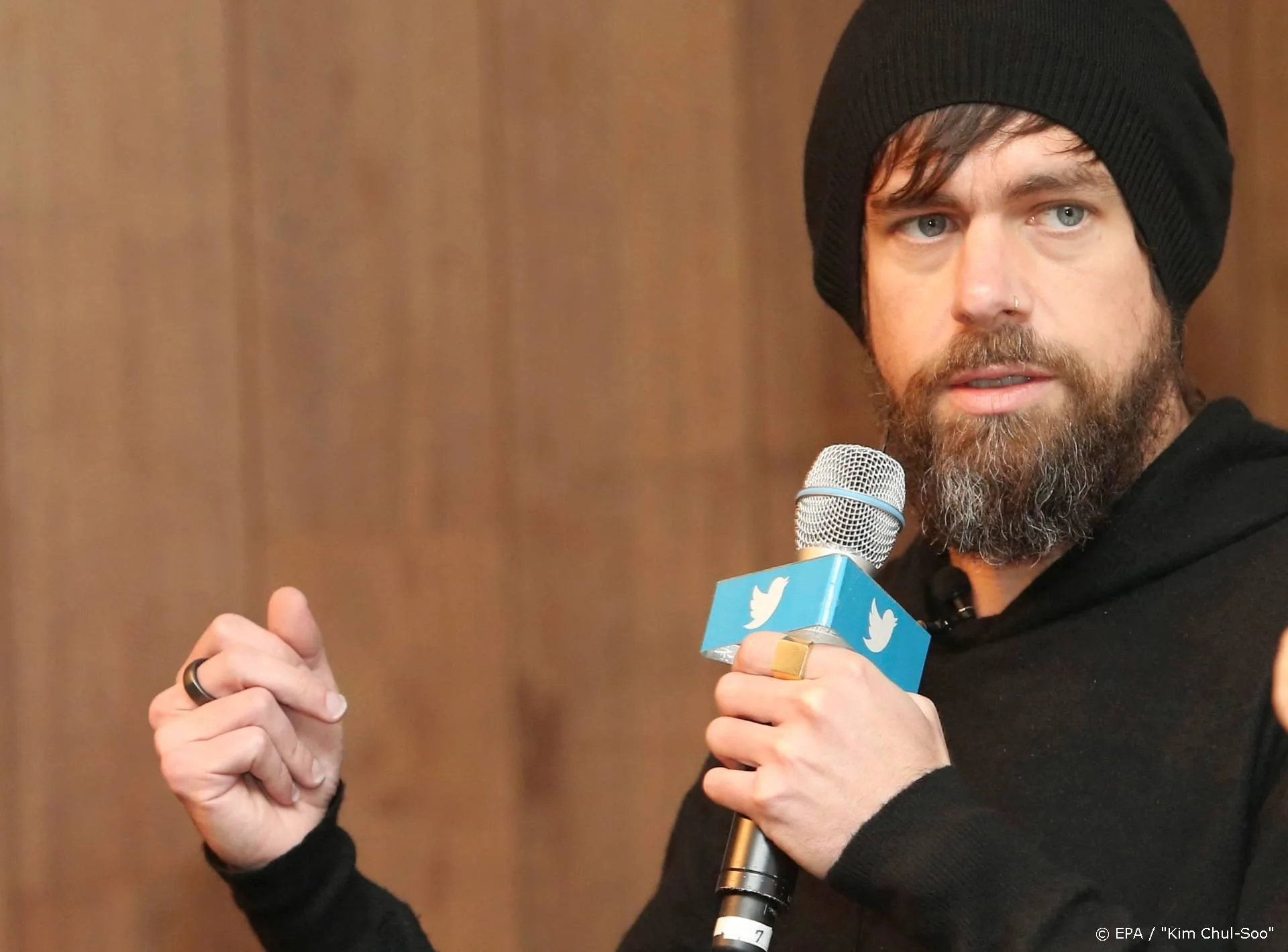 Twitterbaas schenkt miljard dollar aan coronabestrijding