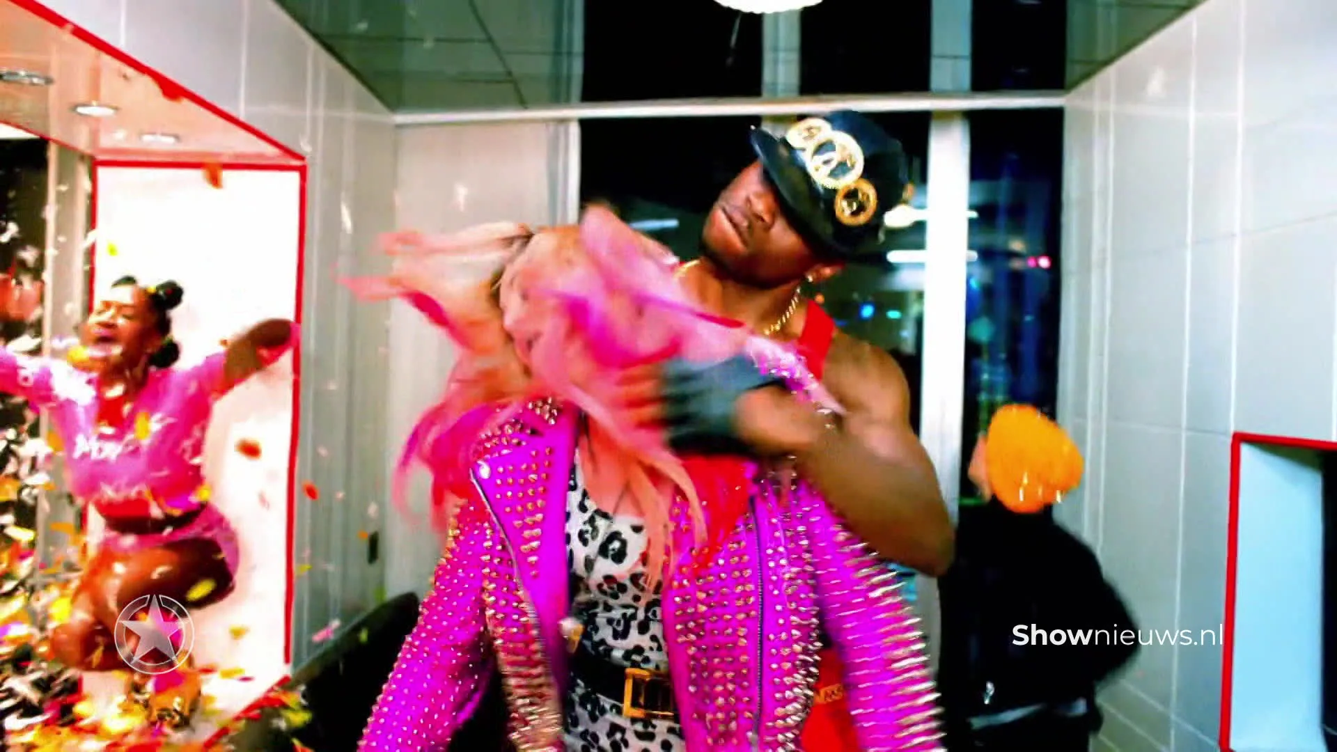 OMG! Madonna shockeert met deze selfie