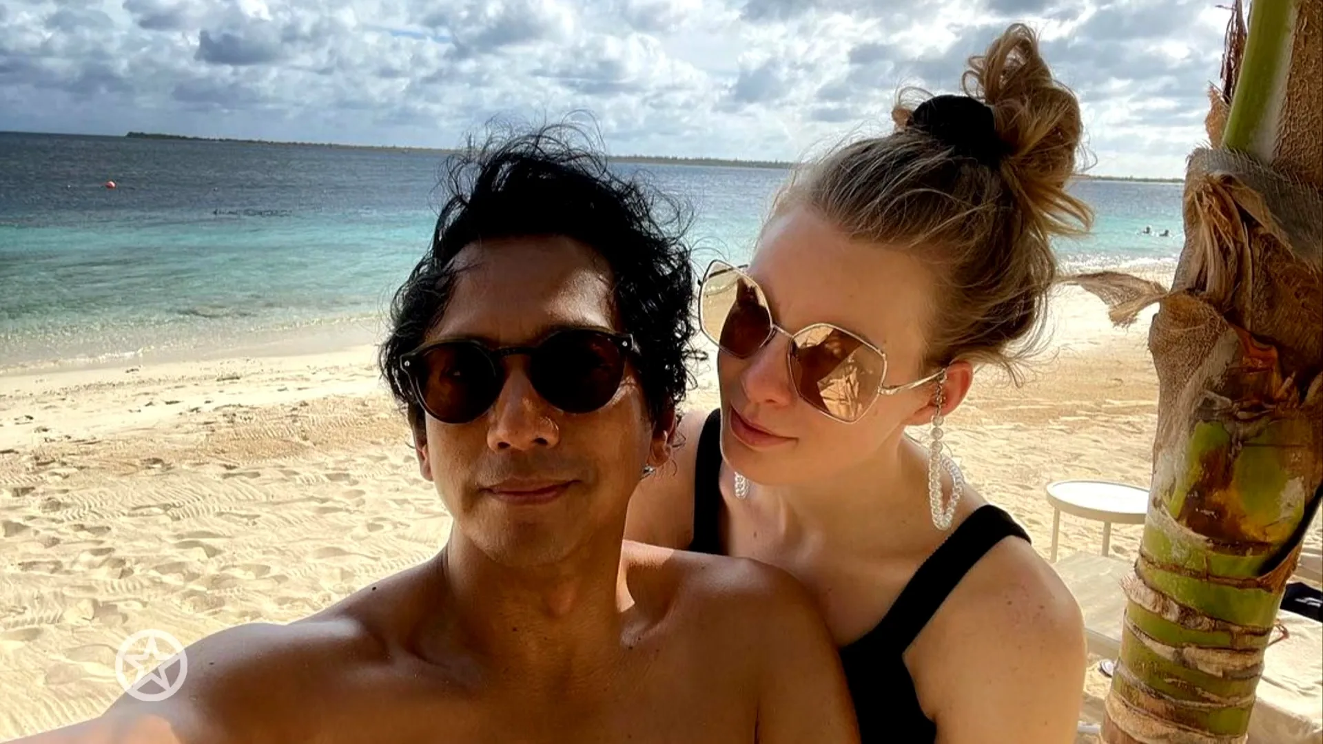 Wibi Soerjadi geniet met vriendin op Bonaire