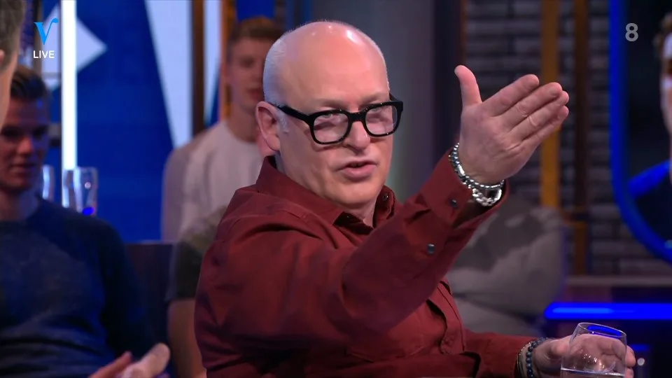 René gaat aangifte doen van smaad