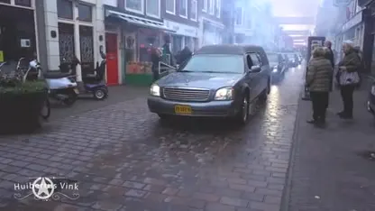 Michael van der Plas deelt beelden uitvaart vader