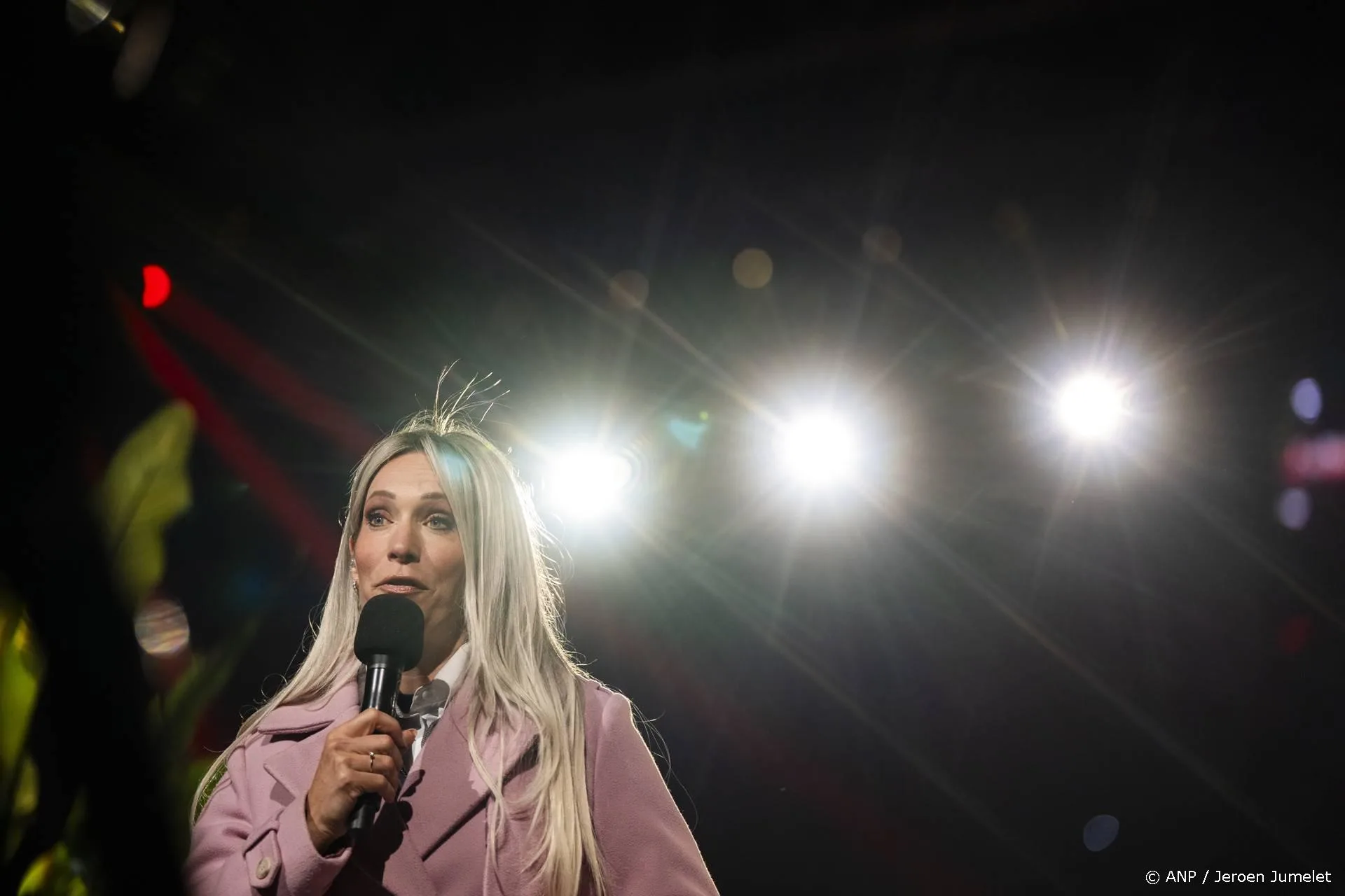 Staatsloterij Show na twintig jaar terug op tv, Hélène Hendriks nieuwe presentatrice