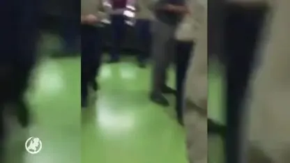 Geschorste leraar reageert: 'Laat mijn moeder niet voor hoer uitmaken'