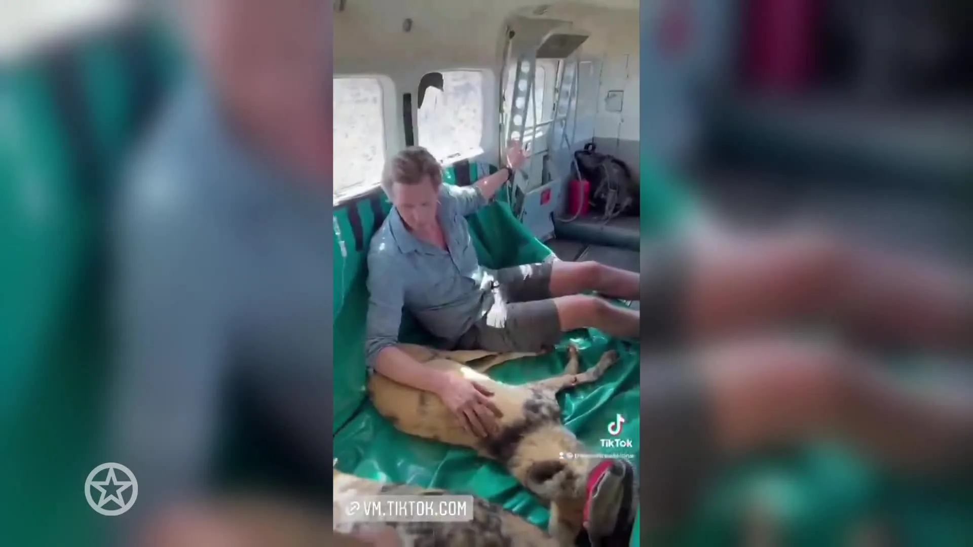 Freek Vonk vast in Afrika