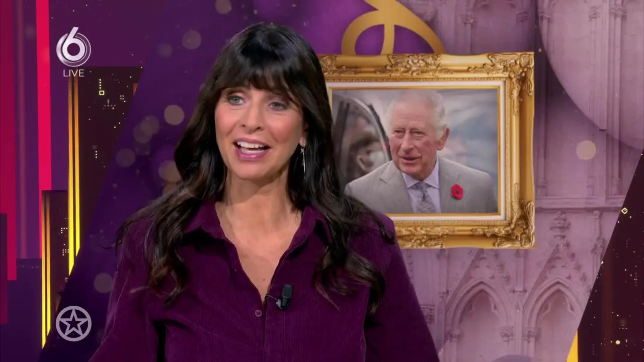 Koning Charles bekogeld met eieren