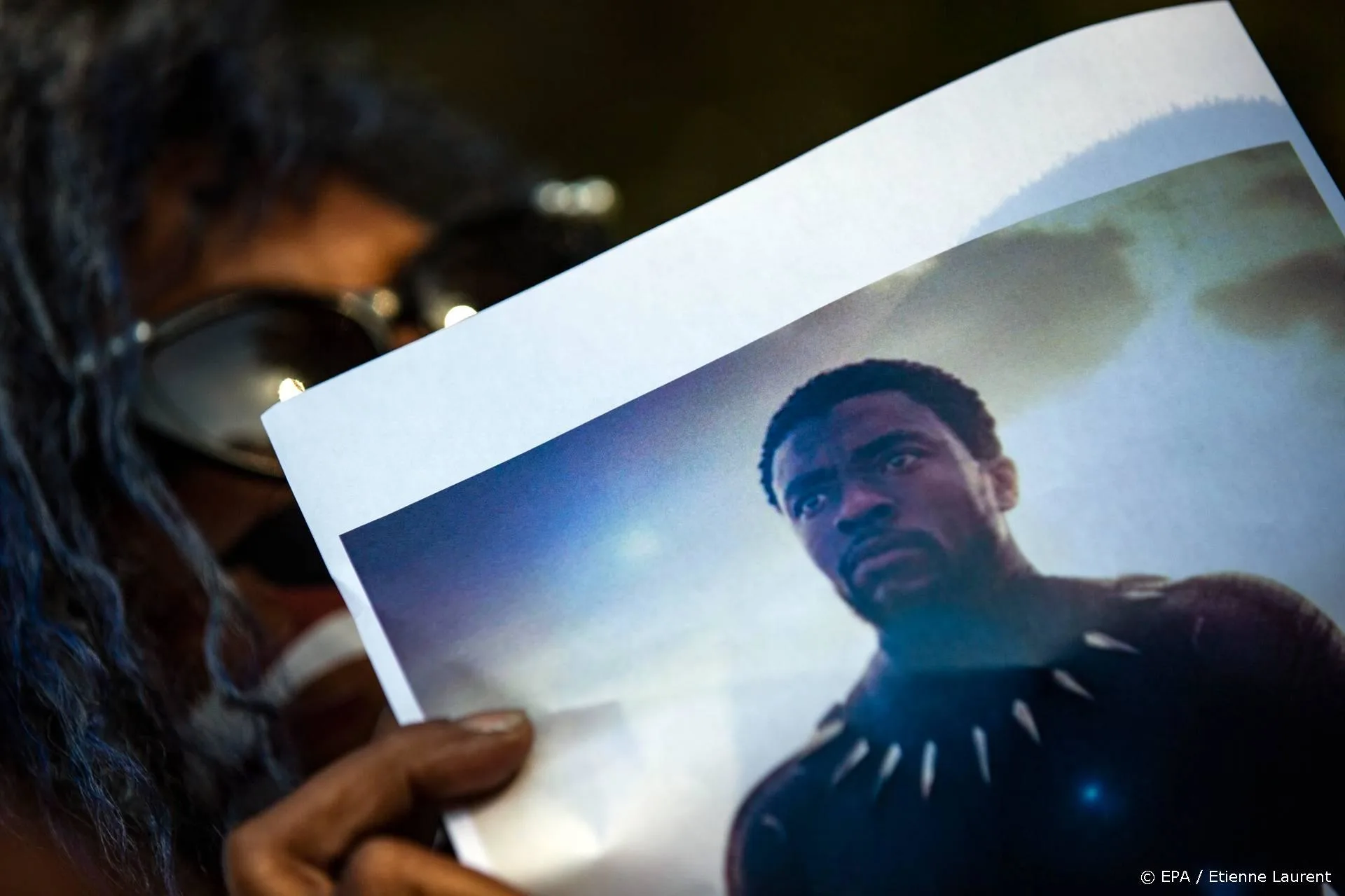 Vlaggen halfstok voor Chadwick Boseman