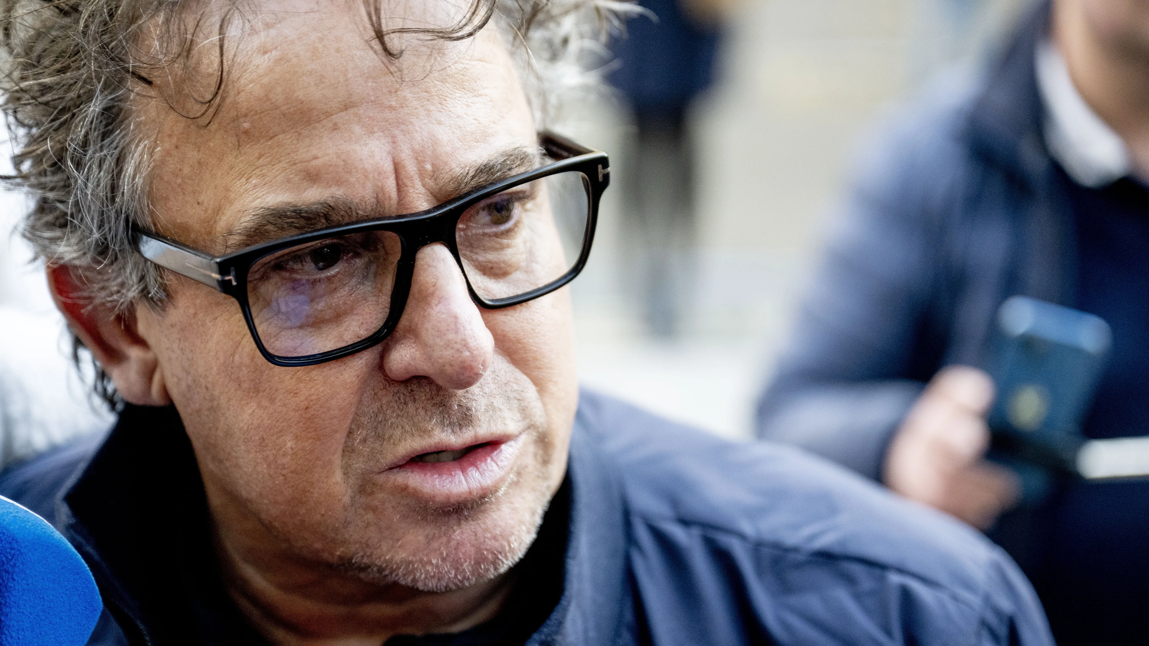 Geëmotioneerde Marco Borsato 'kapotgeschrokken' van eis