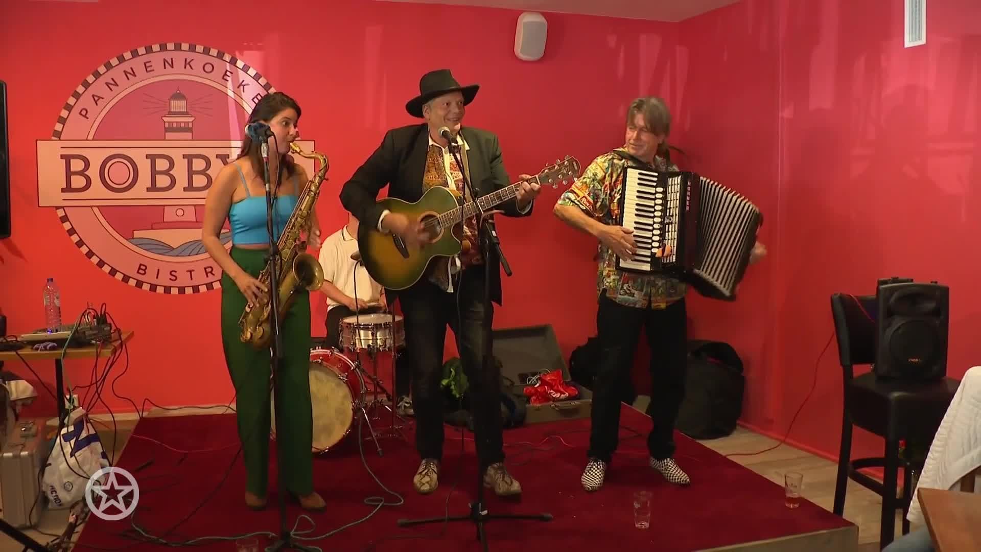 Douwe Bob over zijn pannenkoekenrestaurant