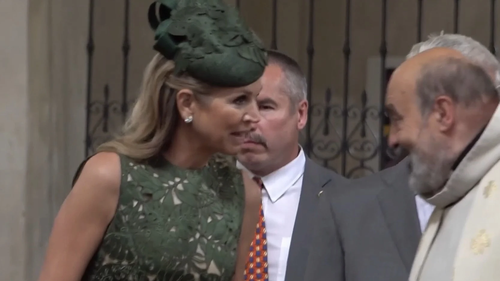 ZIEN: Ongemakkelijk moment voor koningin Máxima