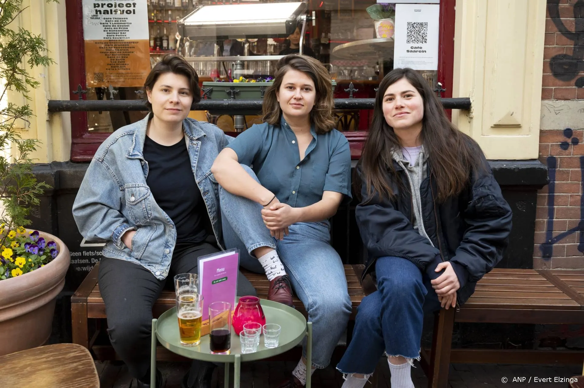 Regisseurs ANNE+: film is veel 'queerder' dan serie