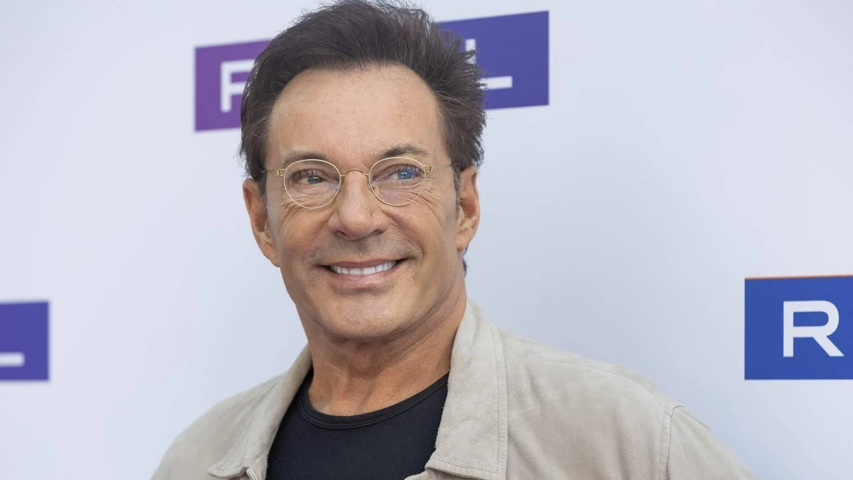 Gerard Joling viert geweldig succes