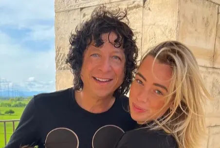 Prachtig nieuws voor Vinzzent (52) en vriendin (23)?!