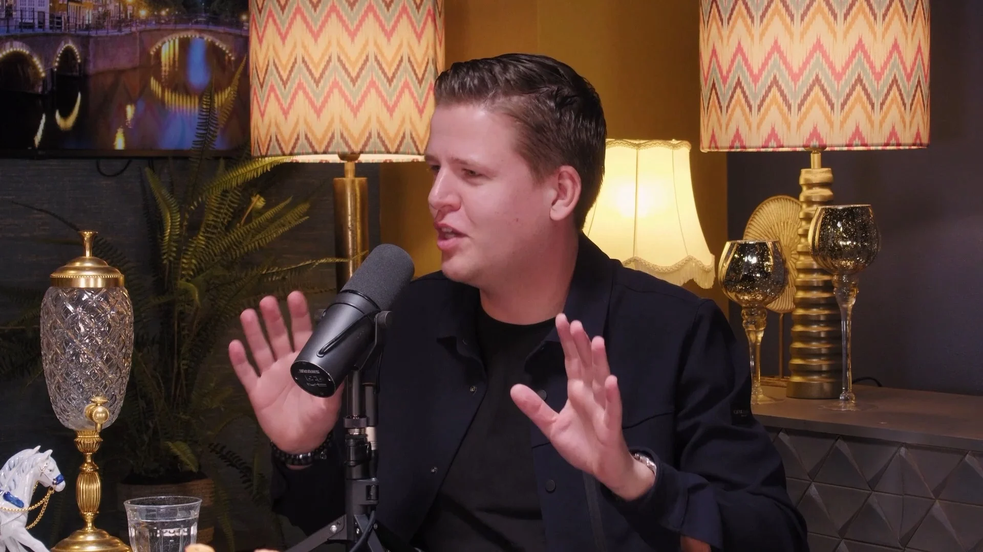 Sven Versteeg moest klap ontwijken