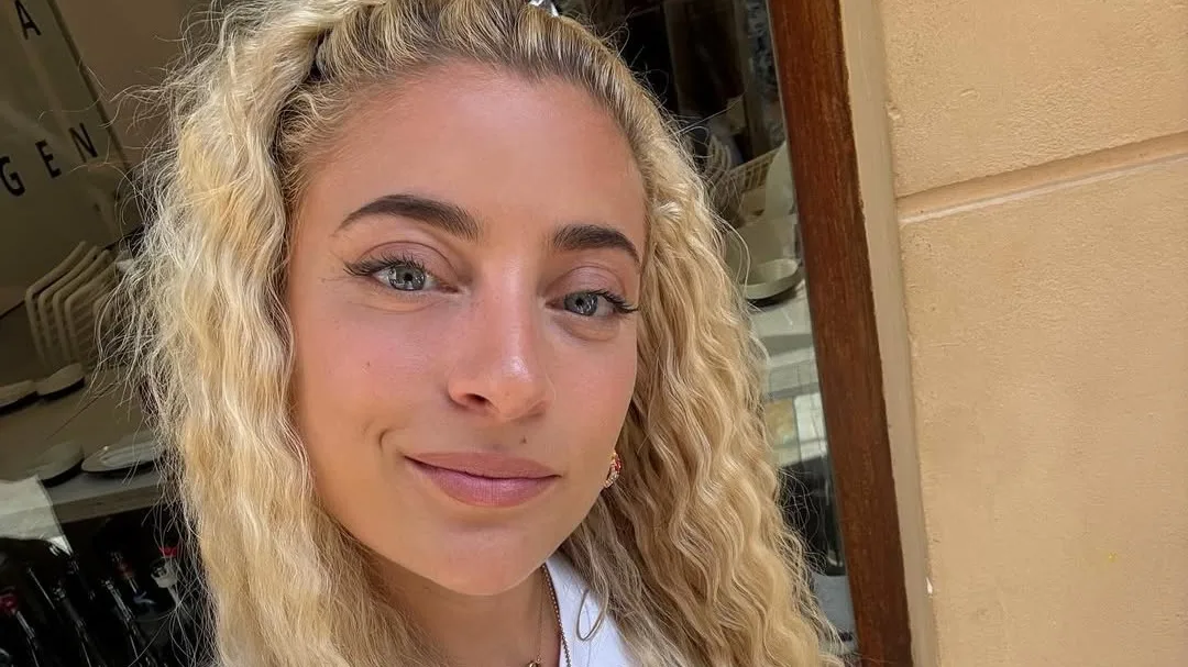 Monsterwinst van 'tonnen' voor OGENE-zangeres Amy Vol