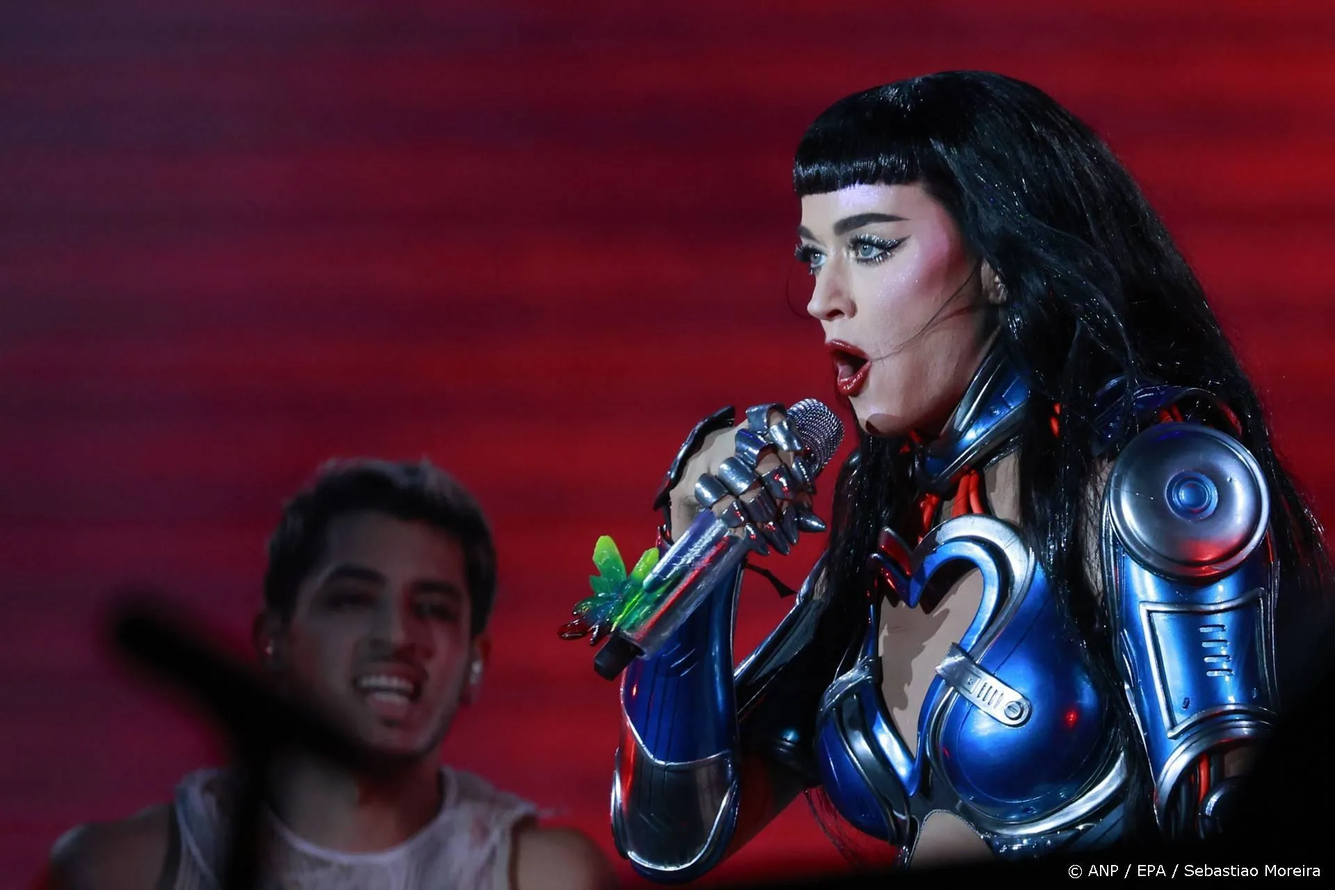 Katy Perry 'geschokt en woedend' over gebruik nummer Firework door Trump