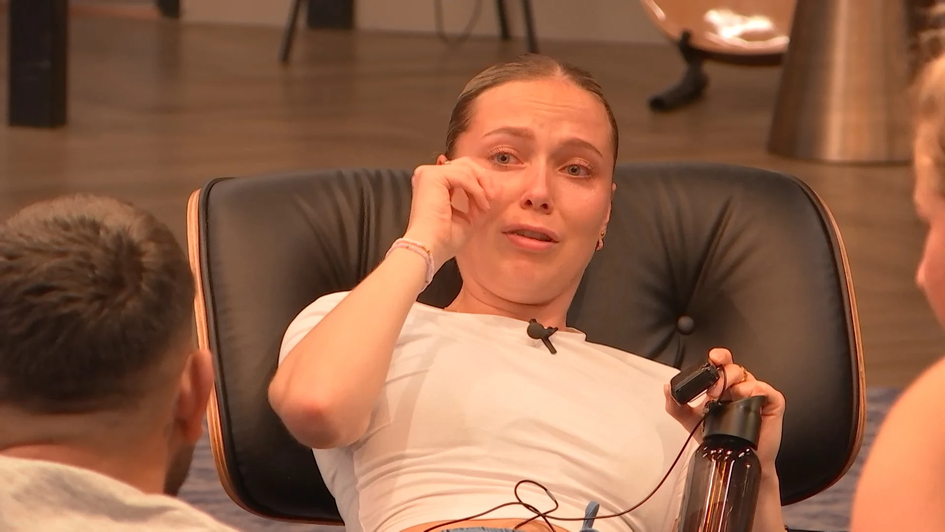 Fadi maakt een verkeerde grap over Terese's vriendje