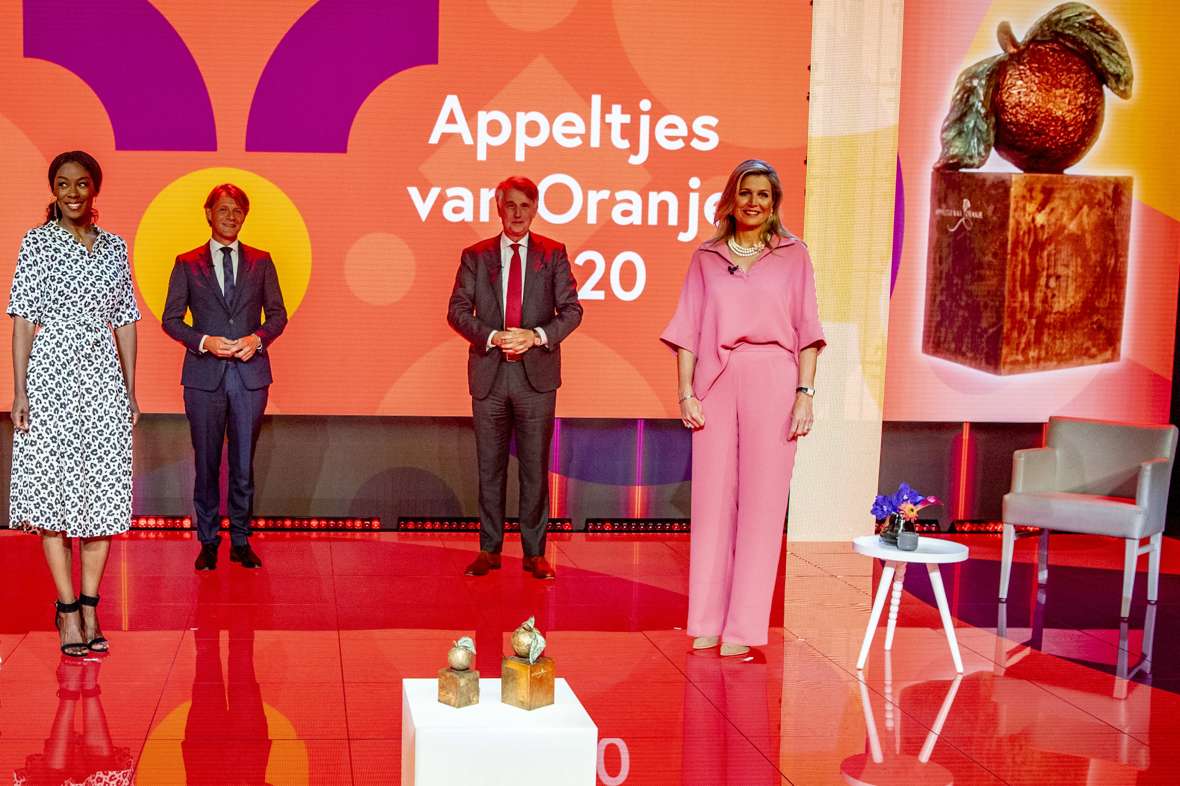 Bijzondere uitreiking Appeltjes van Oranje door Máxima