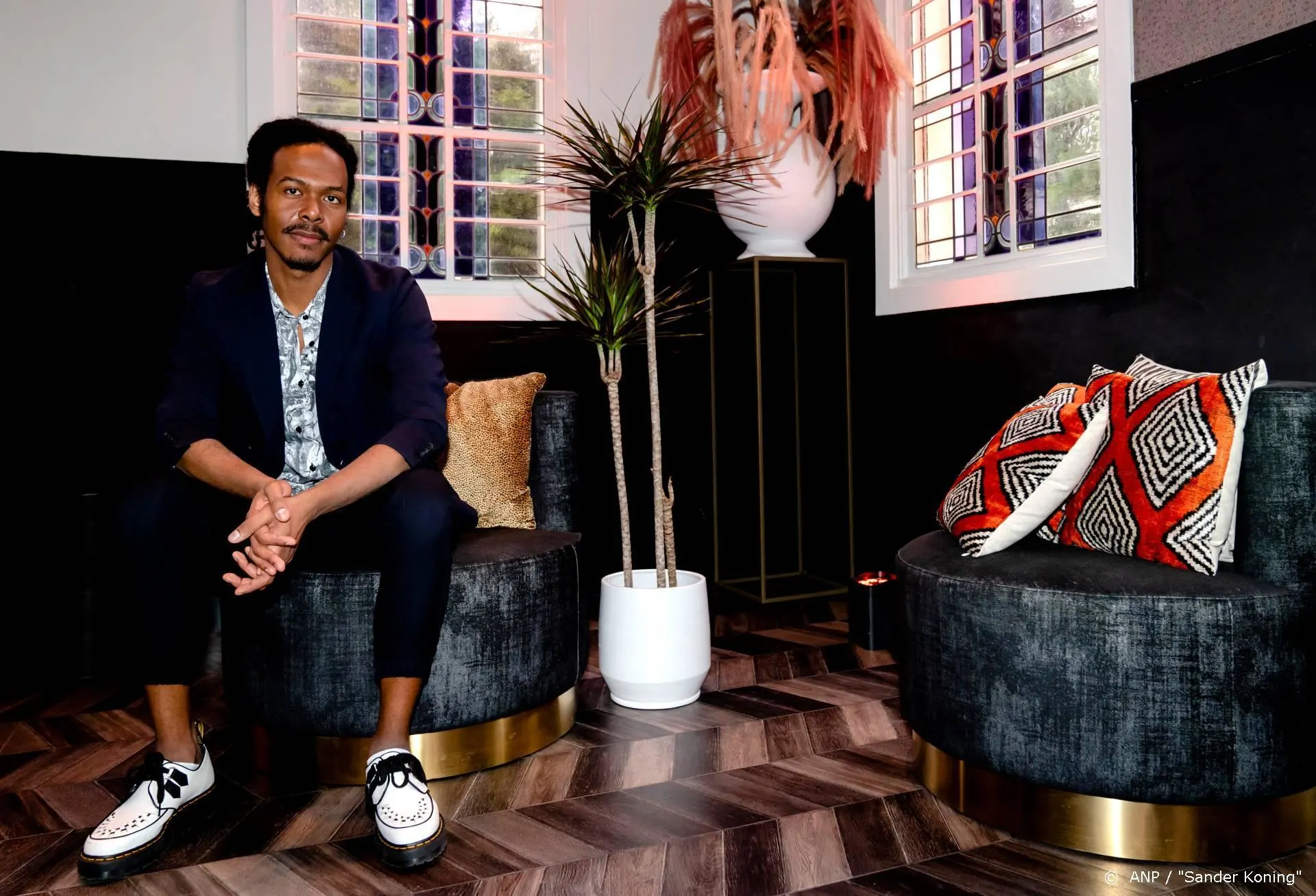 Jeangu Macrooy maakt zich zorgen over doorgaan songfestival