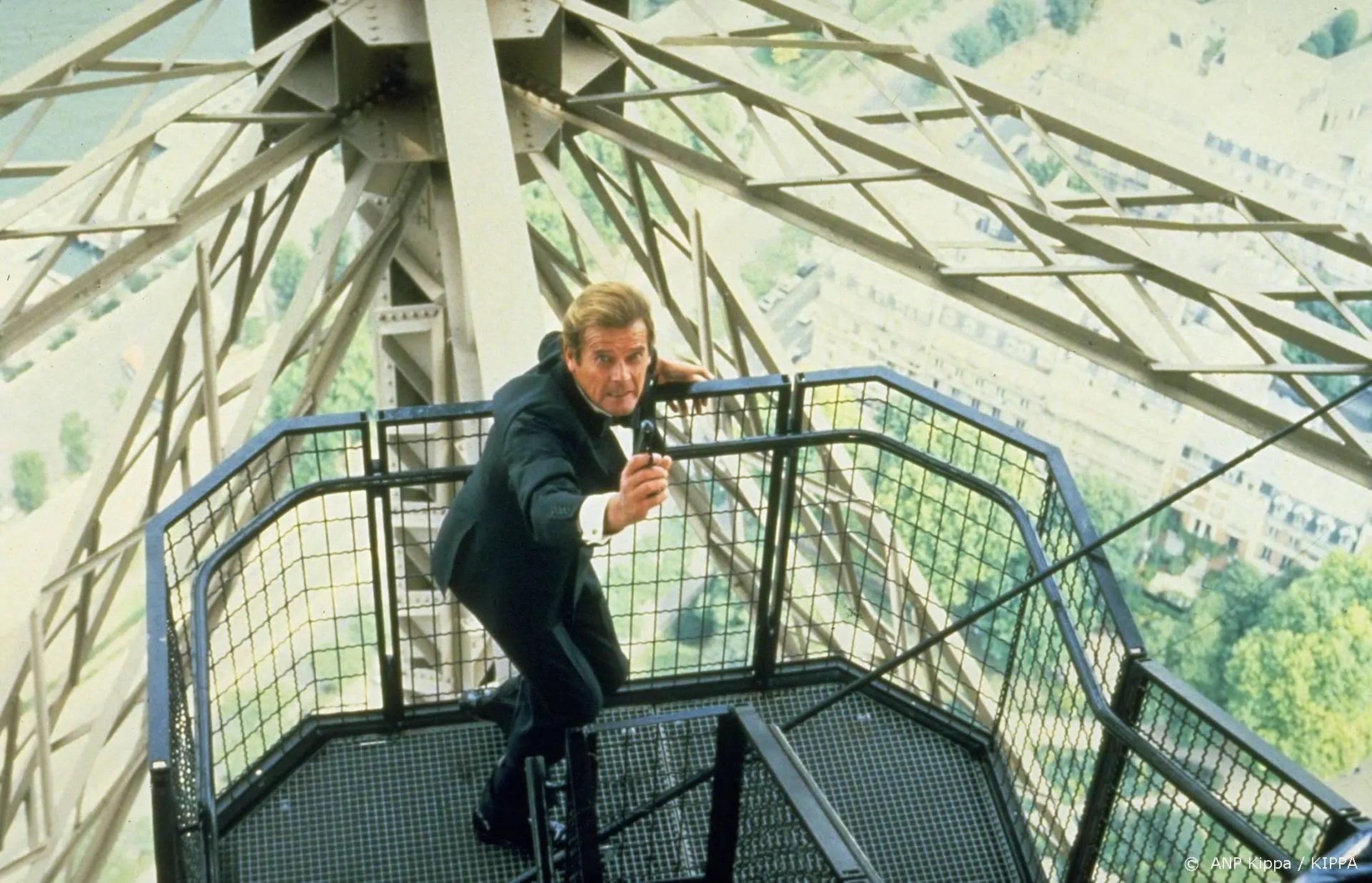 Zoektocht naar gestolen James Bond-pistolen loopt nog steeds