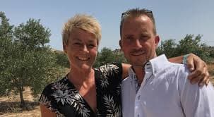 Na drama eindelijk goed nieuws voor Ik Vertrek-David en Gine