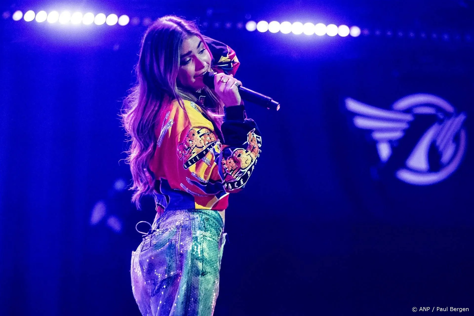 'Roxy Dekker krijgt publiek stil tijdens optreden'