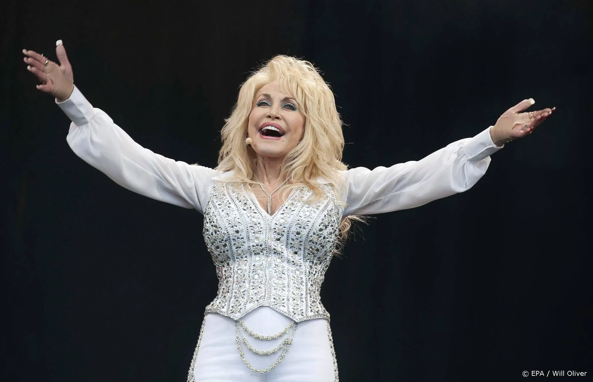 Dolly Parton recreëert Playboy-look uit 1978 voor echtgenoot