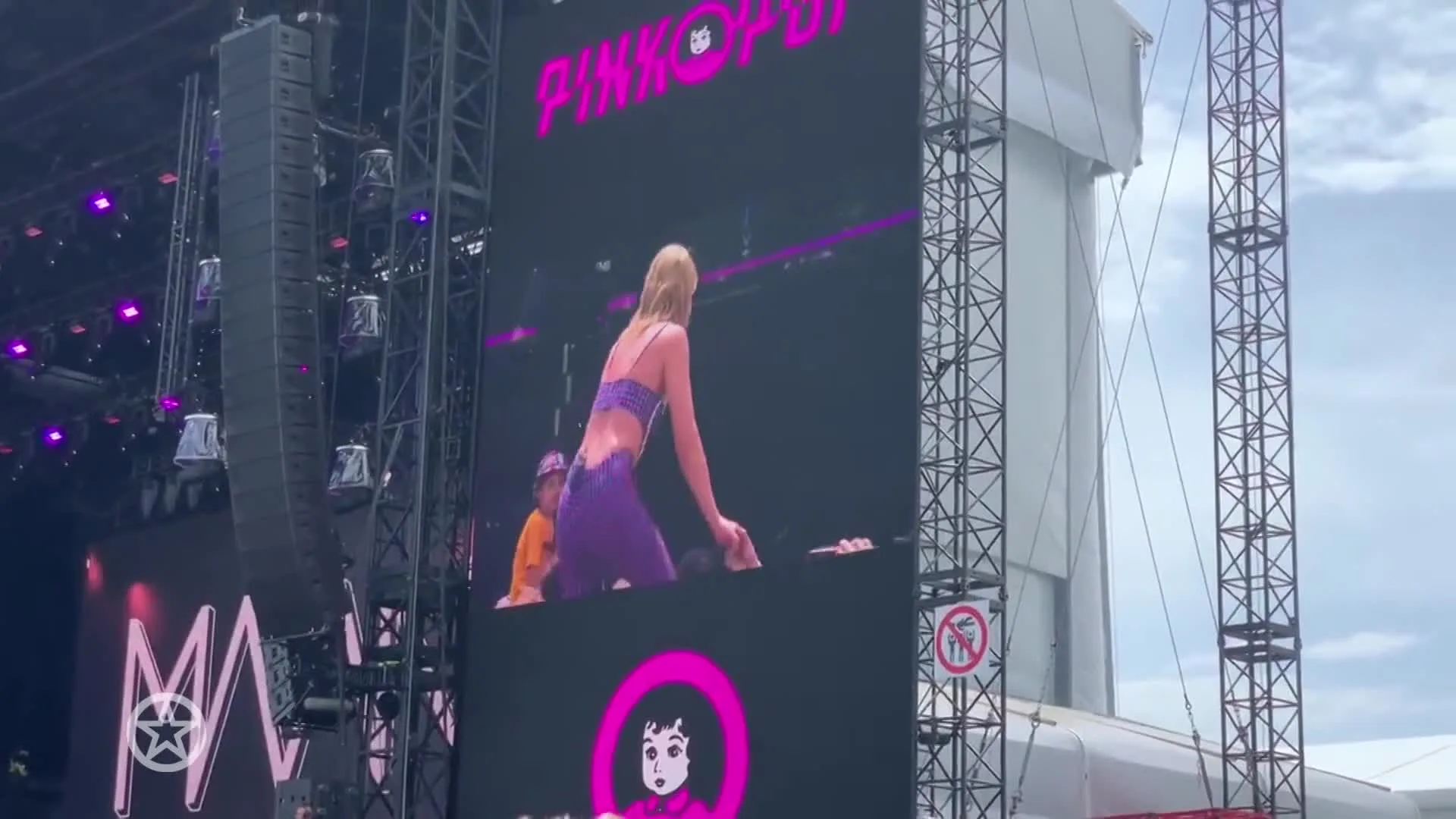 Maan emotioneel op Pinkpop
