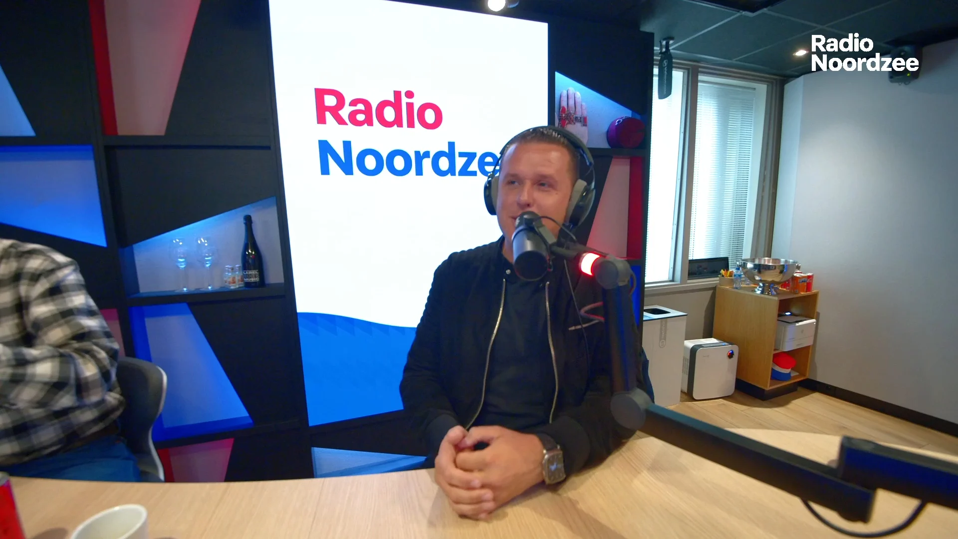 John West en Lange Frans over hun succesformule en nieuwe single (Radio Noordzee)