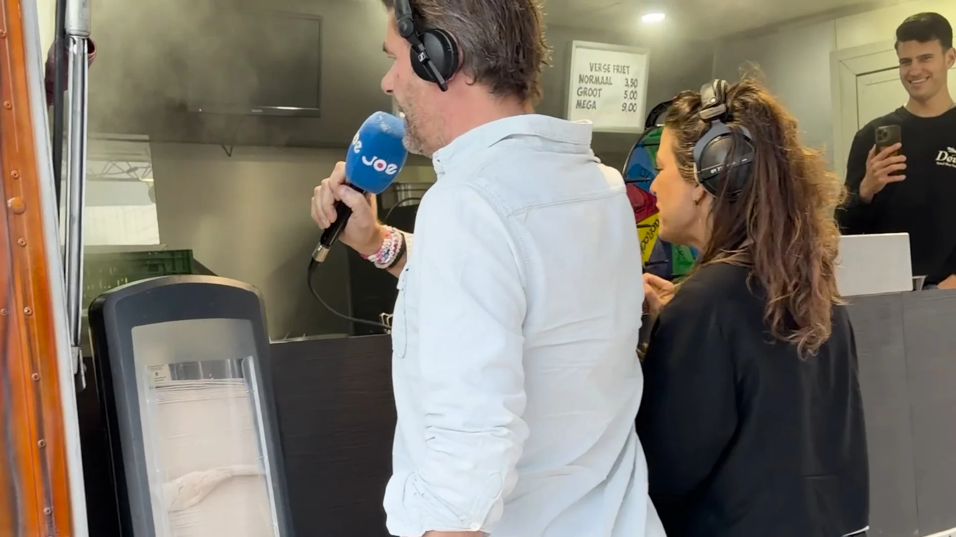 Coen en Sander regelen frietkraam voor afscheid Merel Westrik