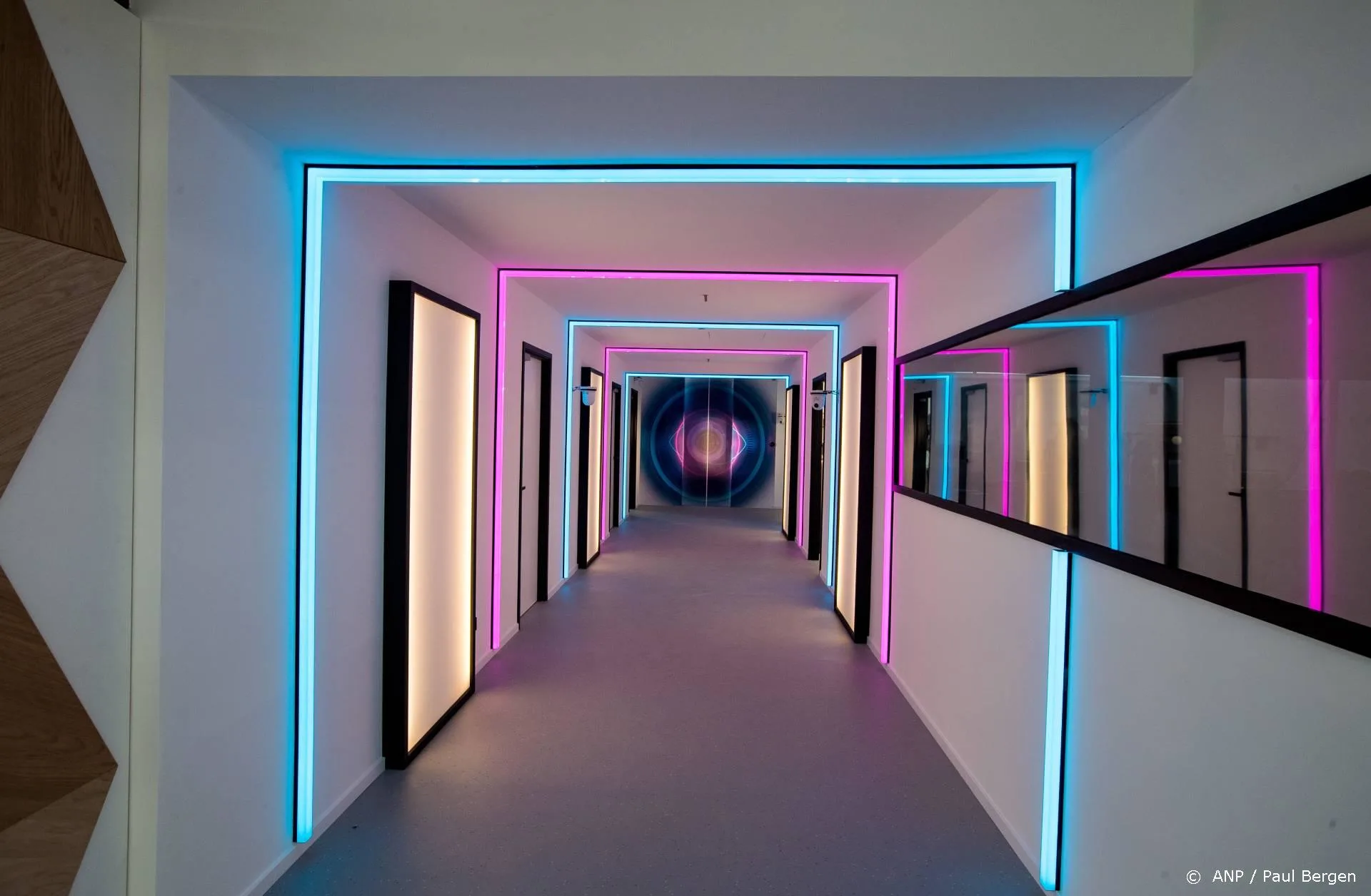 Big Brother-bewoonster Jill keert terug na ziekenhuisopname