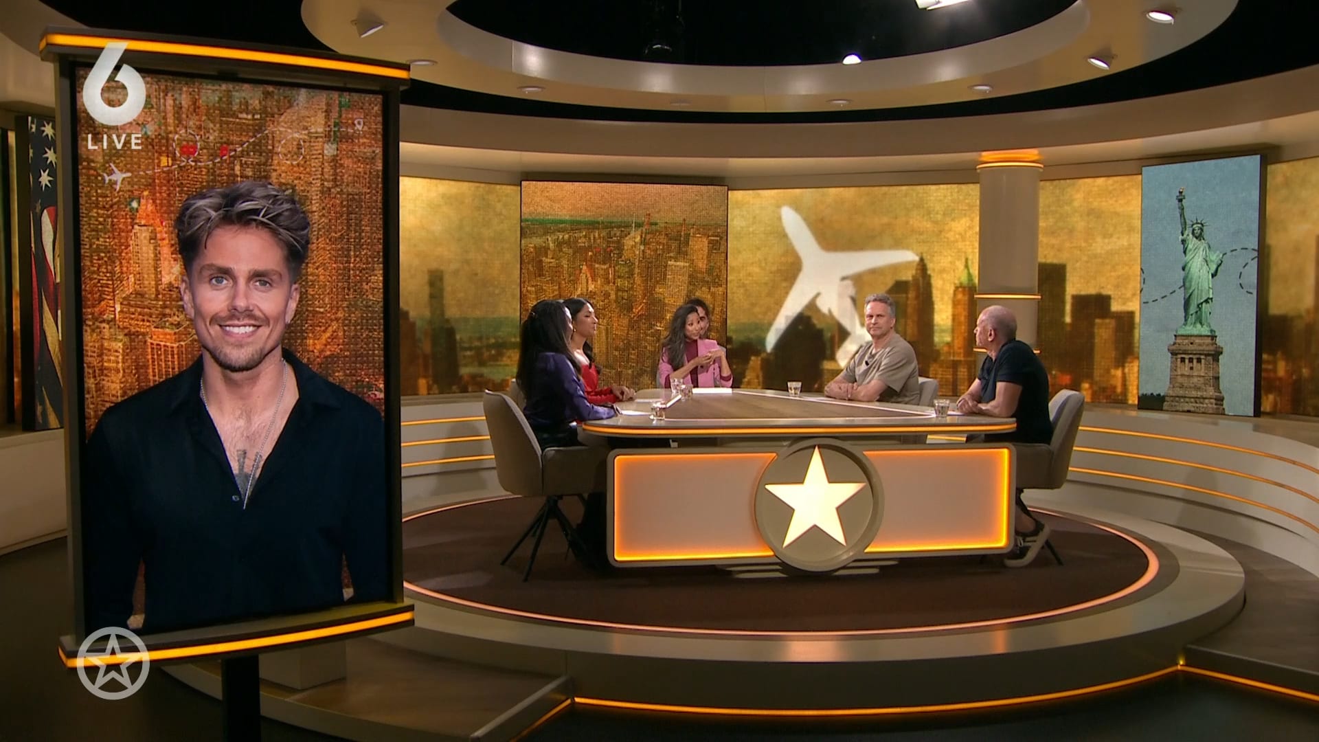 André op zijn knieën voor Monique in VS? 'Dit is het moment!'