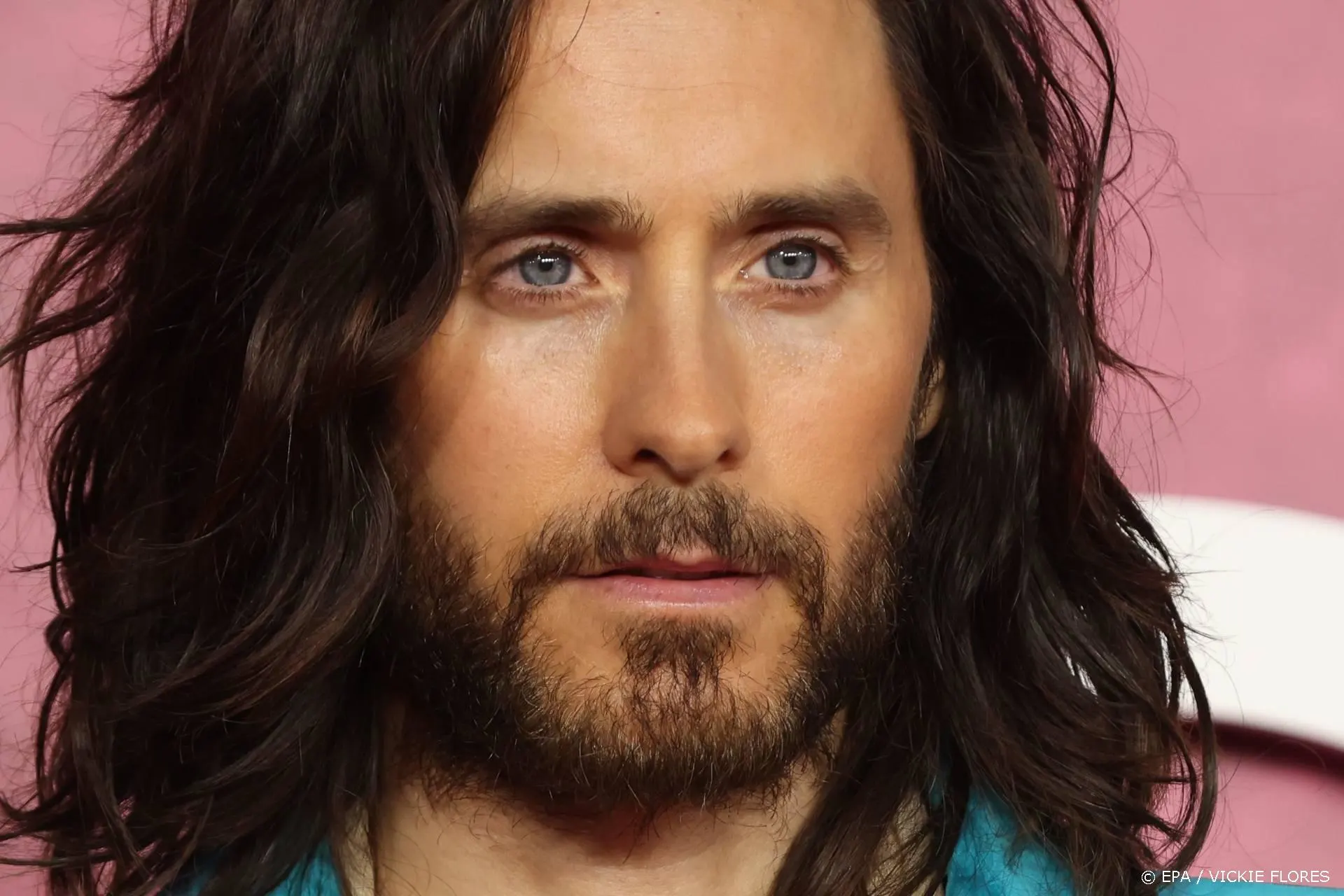 DEZE Amerikaanse acteur verloor baan door illegale wietverkoop