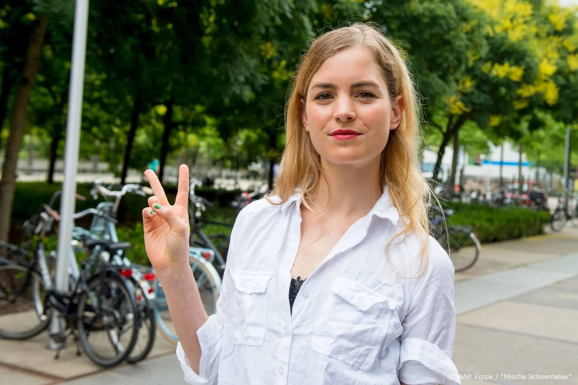Hannah Hoekstra en Lisa Smit in nieuwe film Beumer