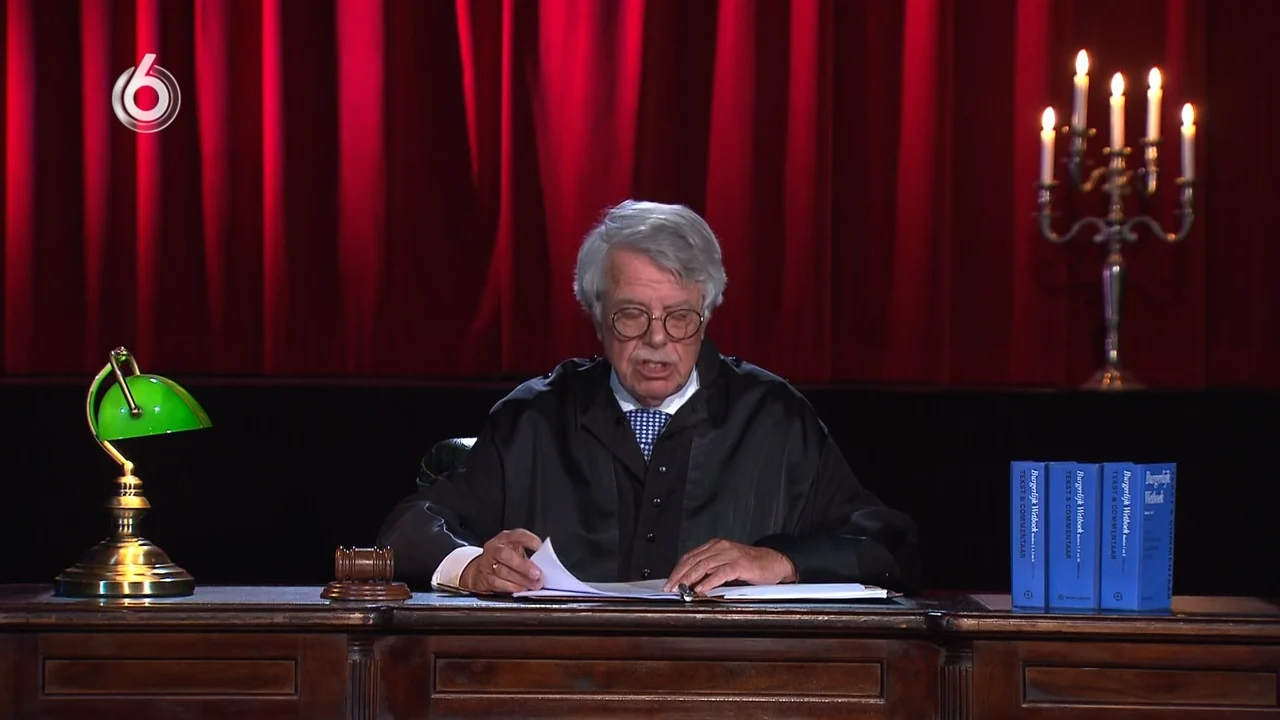 Mr. Frank Visser haalt snoeihard uit: 'Foei!'